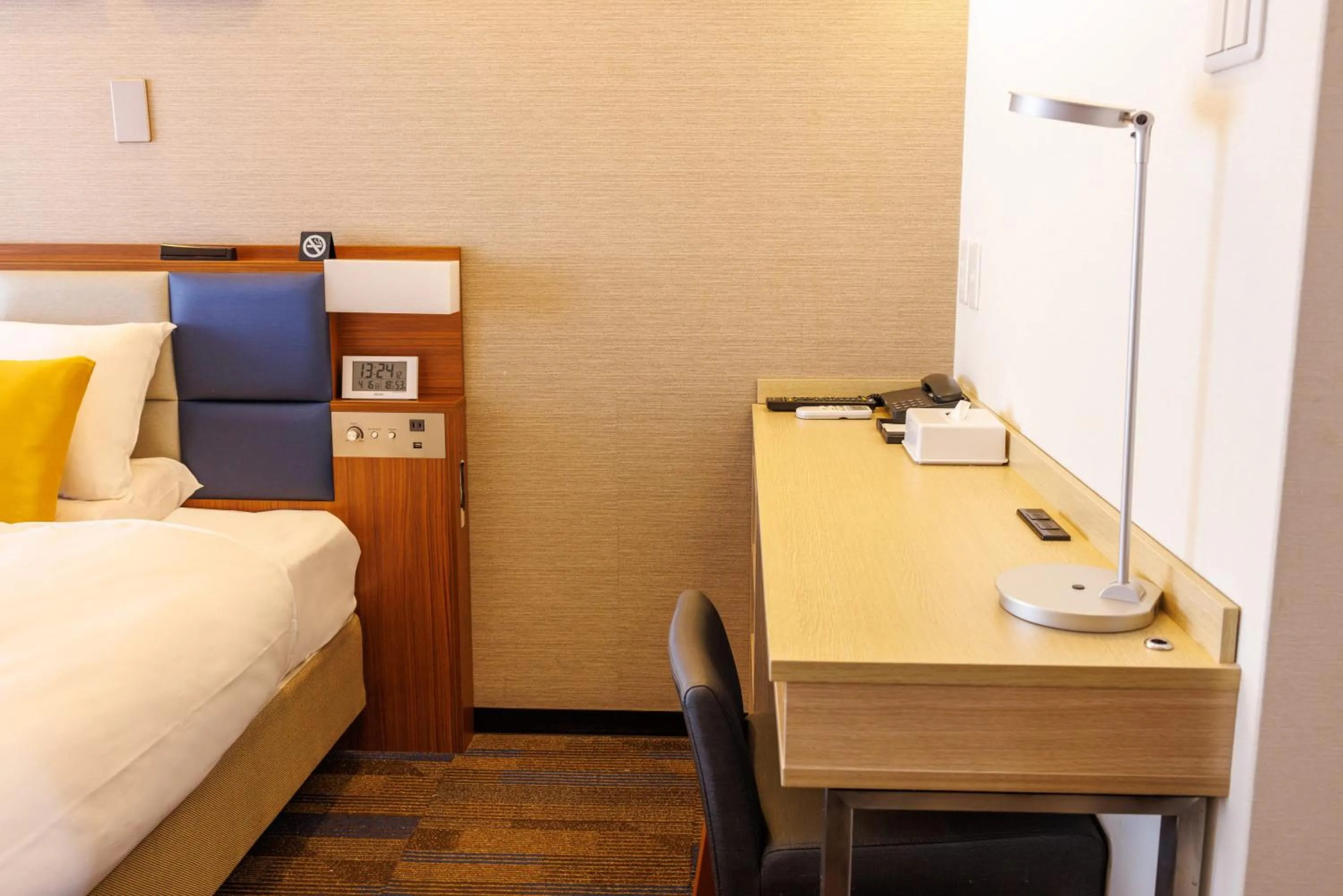 Bed in Floral Hotel East Shinsaibashi