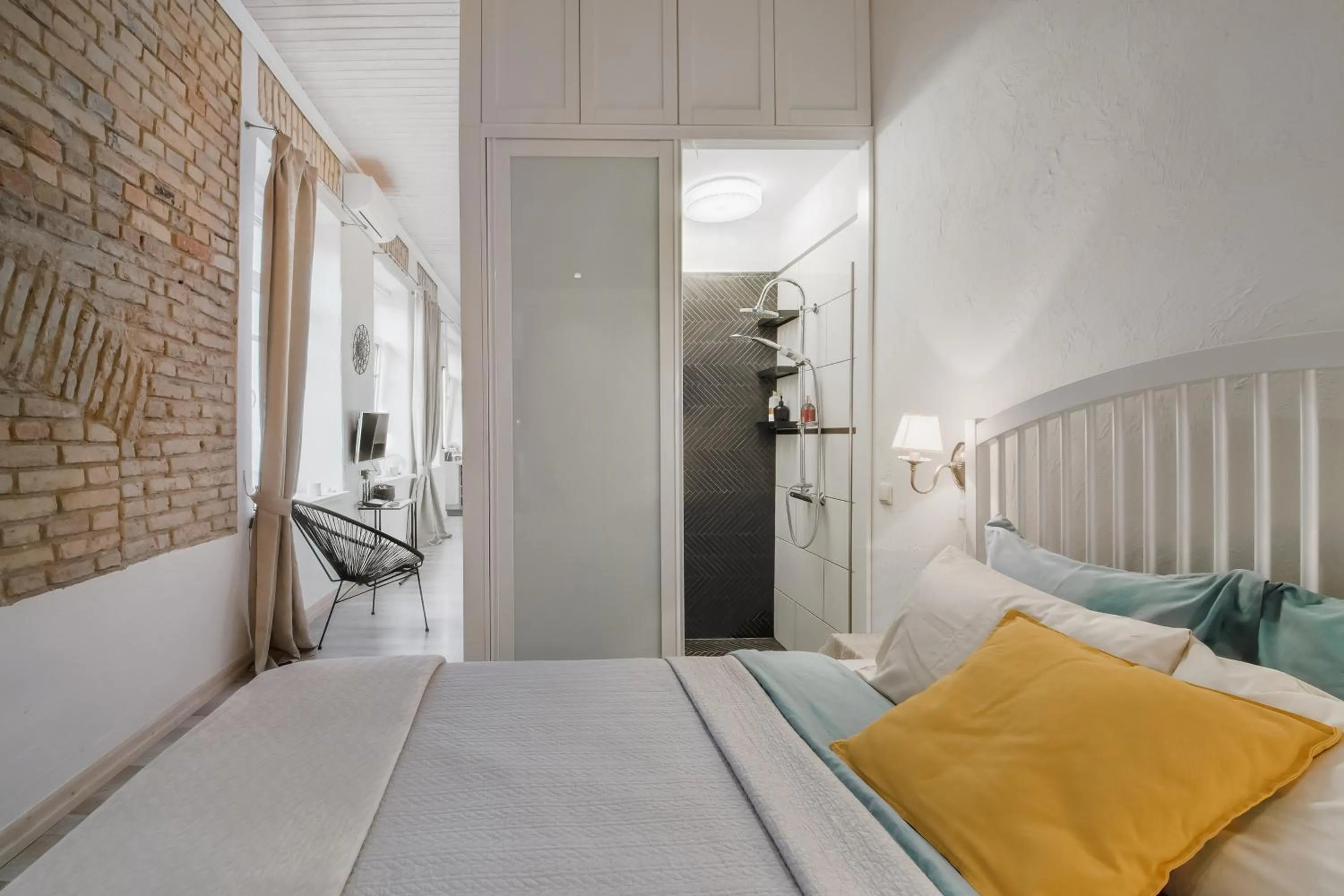Bed in 20 stairs