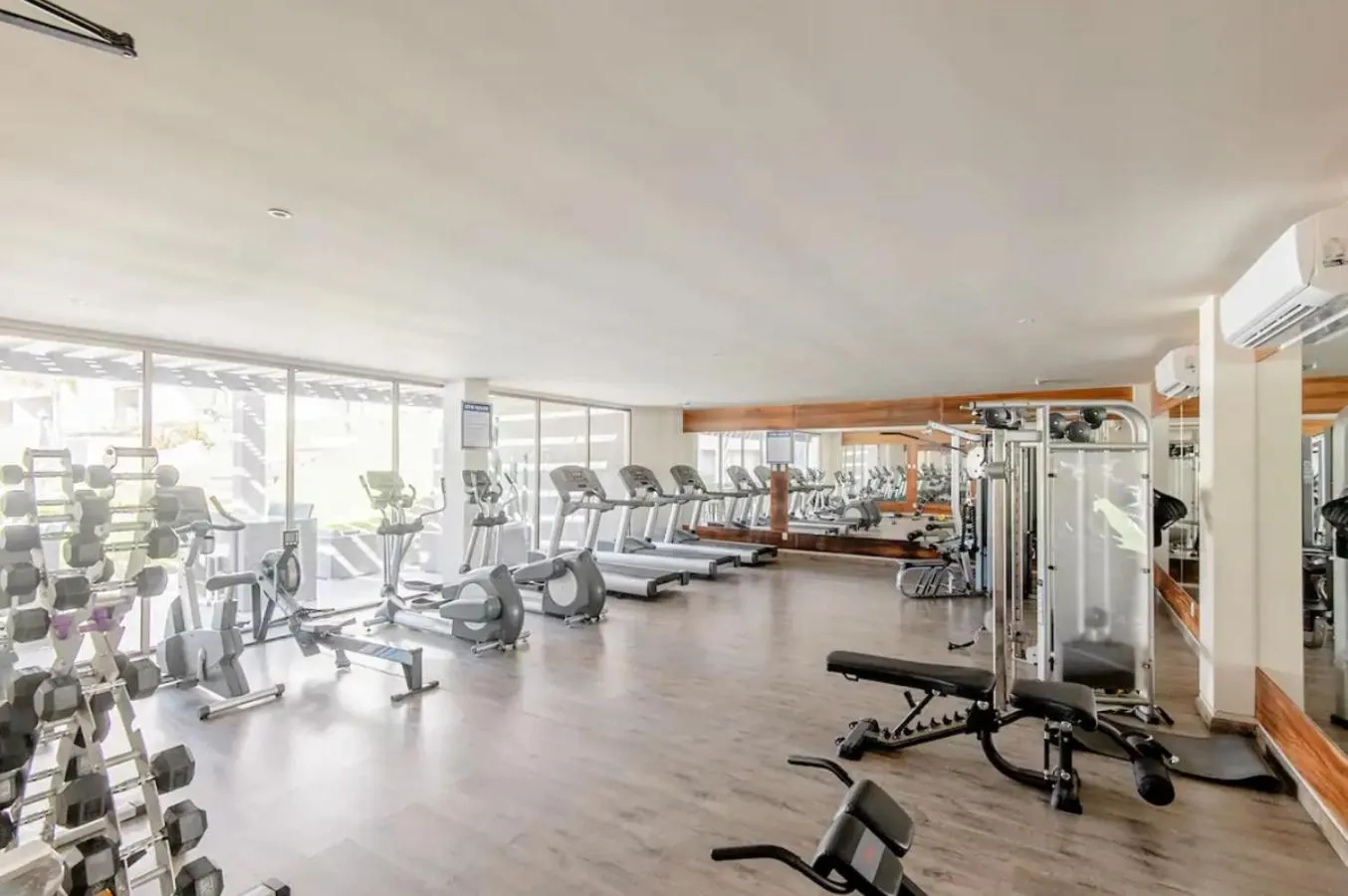 Fitness centre/facilities in Loft con balcón privado, estacionamiento gratis - Un oasis en Los Cabos