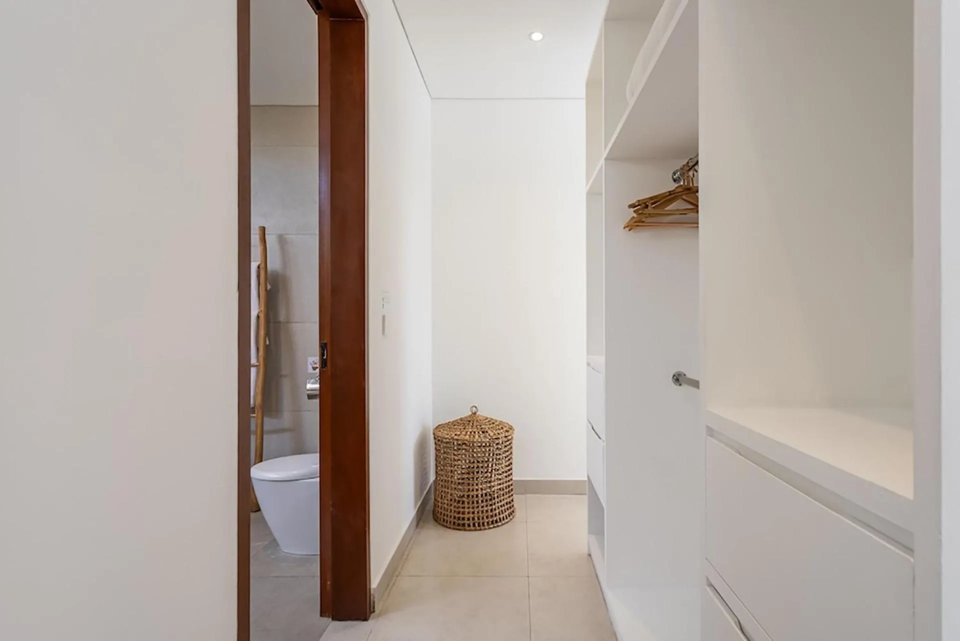 Bathroom in Villa Mahoni by Optimum Bali Villas