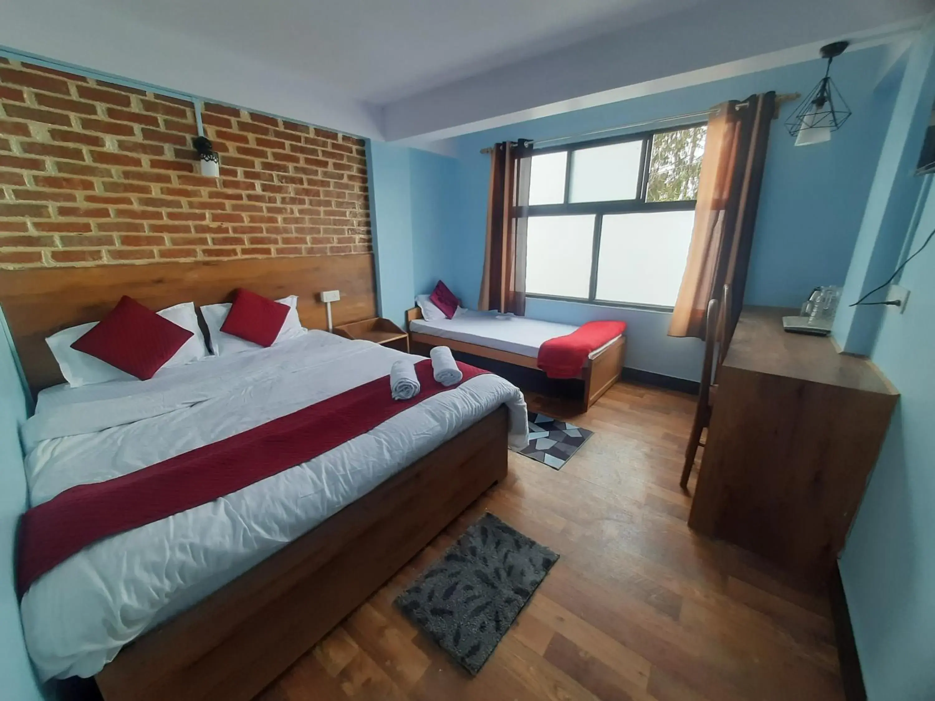 Triple Room with Bathroom in Bubble Beds Triple Room with Bathroom in Bubble Beds