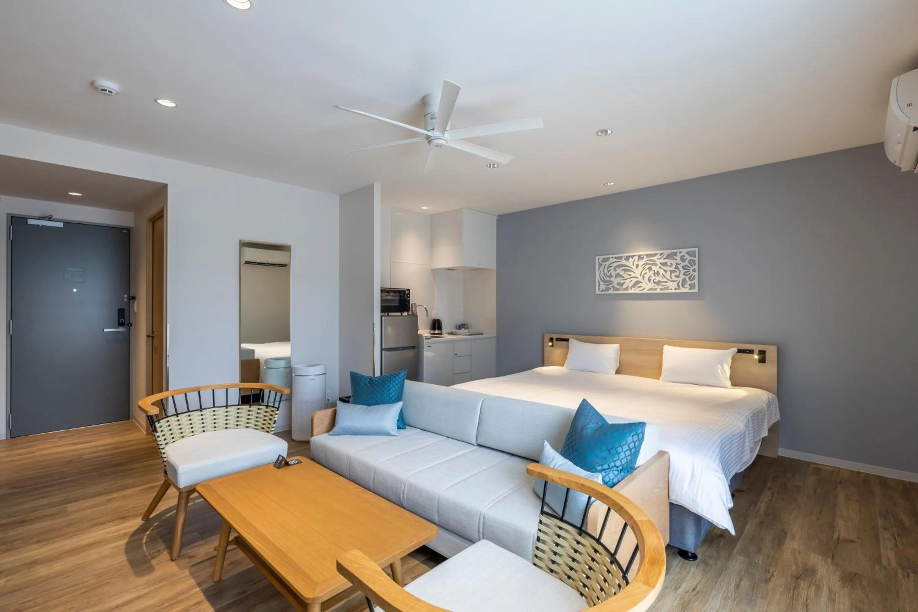 Photo of the whole room, Bed in ALPHABED Inn Naha Kokusai Street West