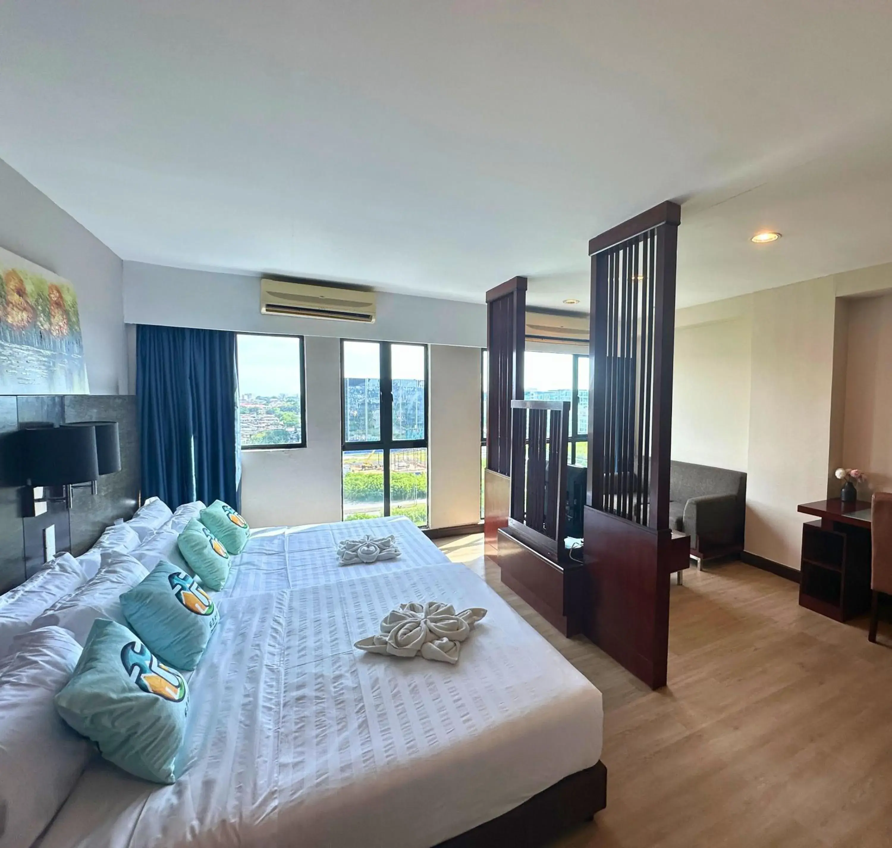 Bed in Greenage MingSuite 明绿时代套房 Kota Kinabalu 亚庇市中心 Bed in Greenage MingSuite 明绿时代套房 Kota Kinabalu 亚庇市中心