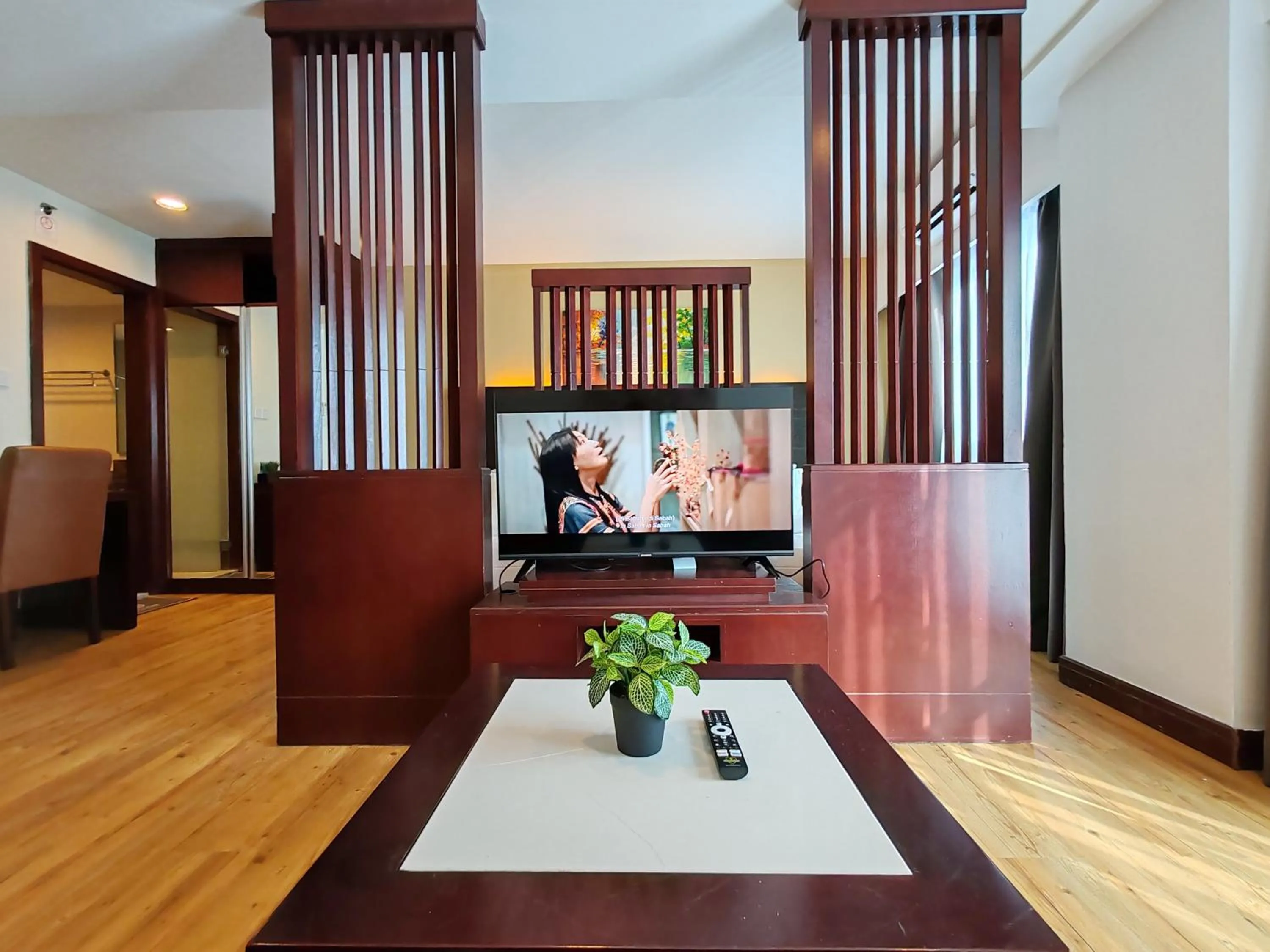 Communal lounge/ TV room in Greenage MingSuite 明绿时代套房 Kota Kinabalu 亚庇市中心