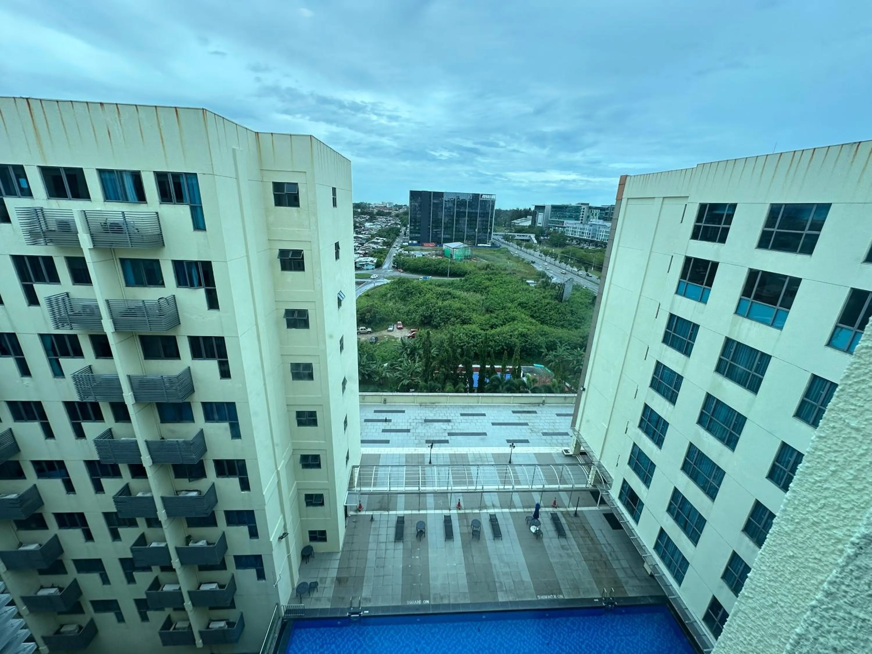City view in Greenage MingSuite 明绿时代套房 Kota Kinabalu 亚庇市中心