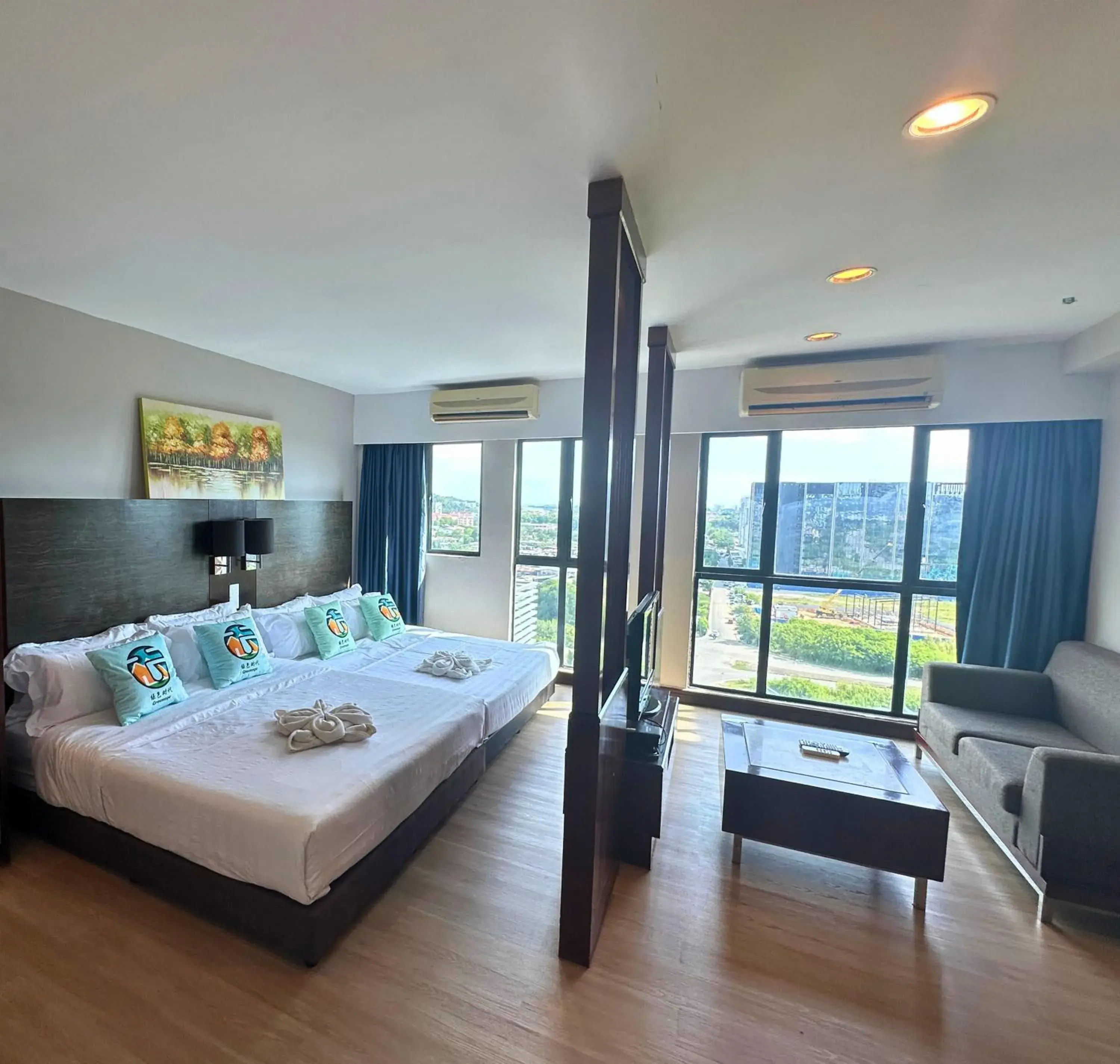 Photo of the whole room, Bed in Greenage MingSuite 明绿时代套房 Kota Kinabalu 亚庇市中心 Photo of the whole room, Bed in Greenage MingSuite 明绿时代套房 Kota Kinabalu 亚庇市中心