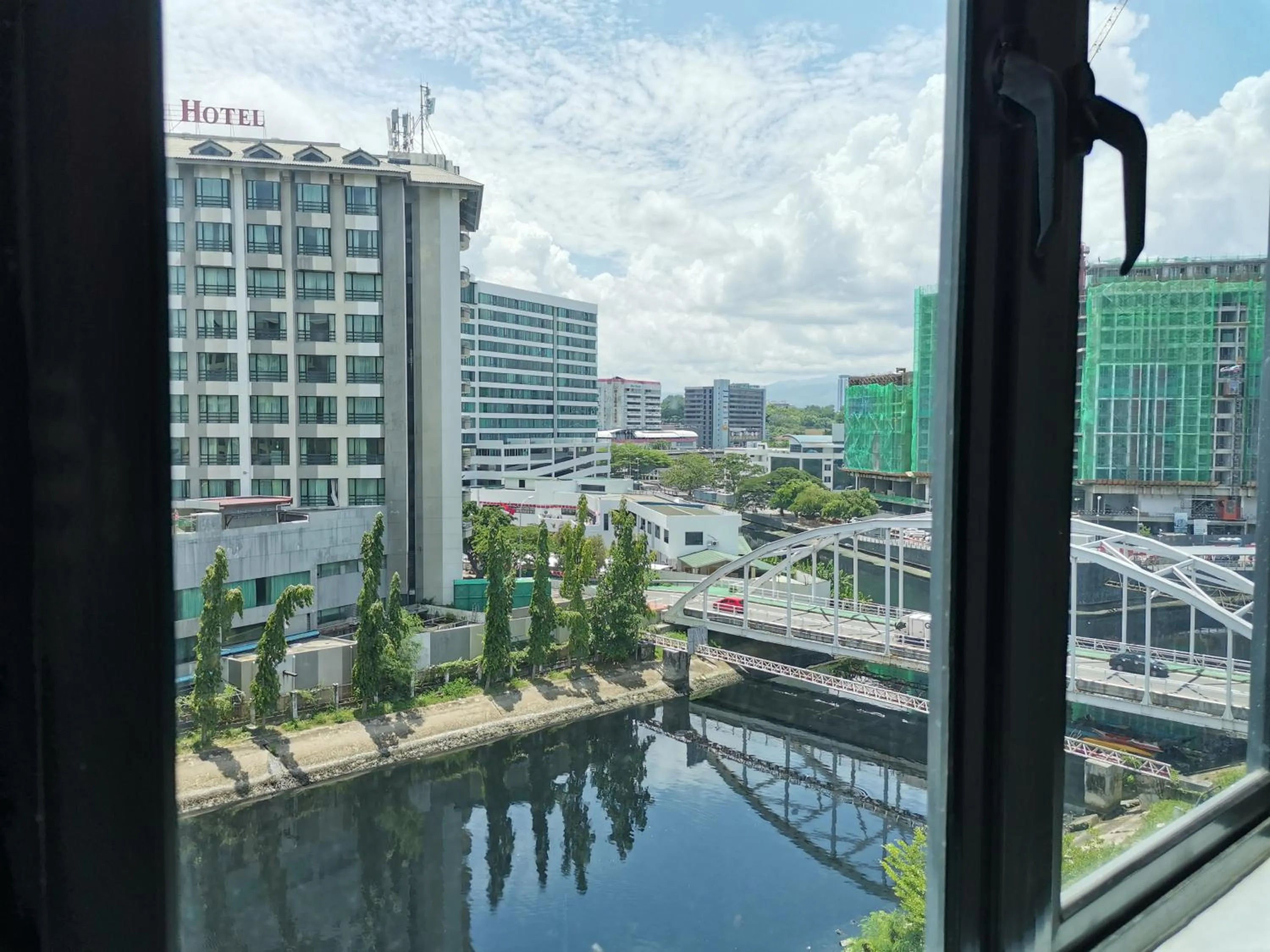 Day in Greenage MingSuite 明绿时代套房 Kota Kinabalu 亚庇市中心