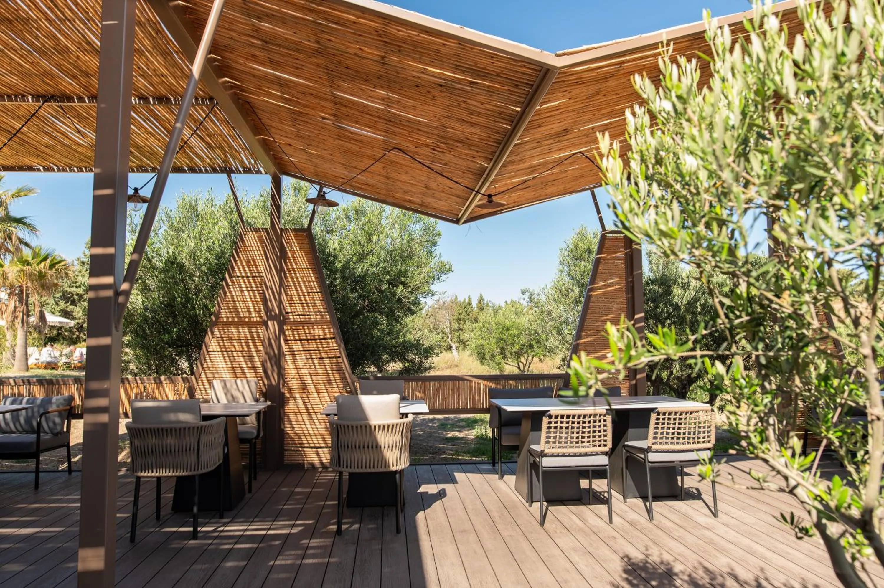 Restaurant/places to eat in Achilleas Beach Hotel Adults Only