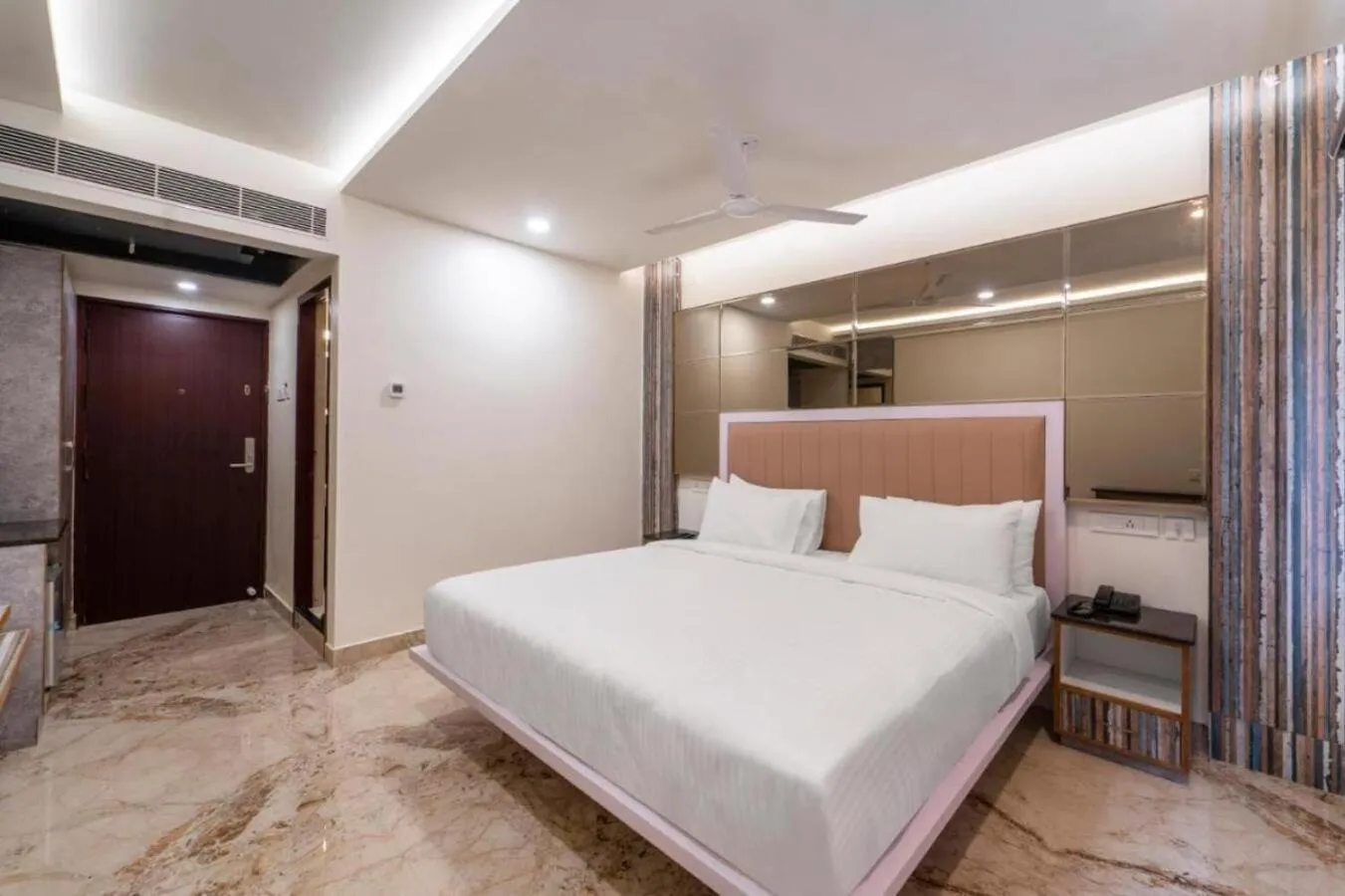Bedroom, Bed in Coastal Grand OMR Chennai