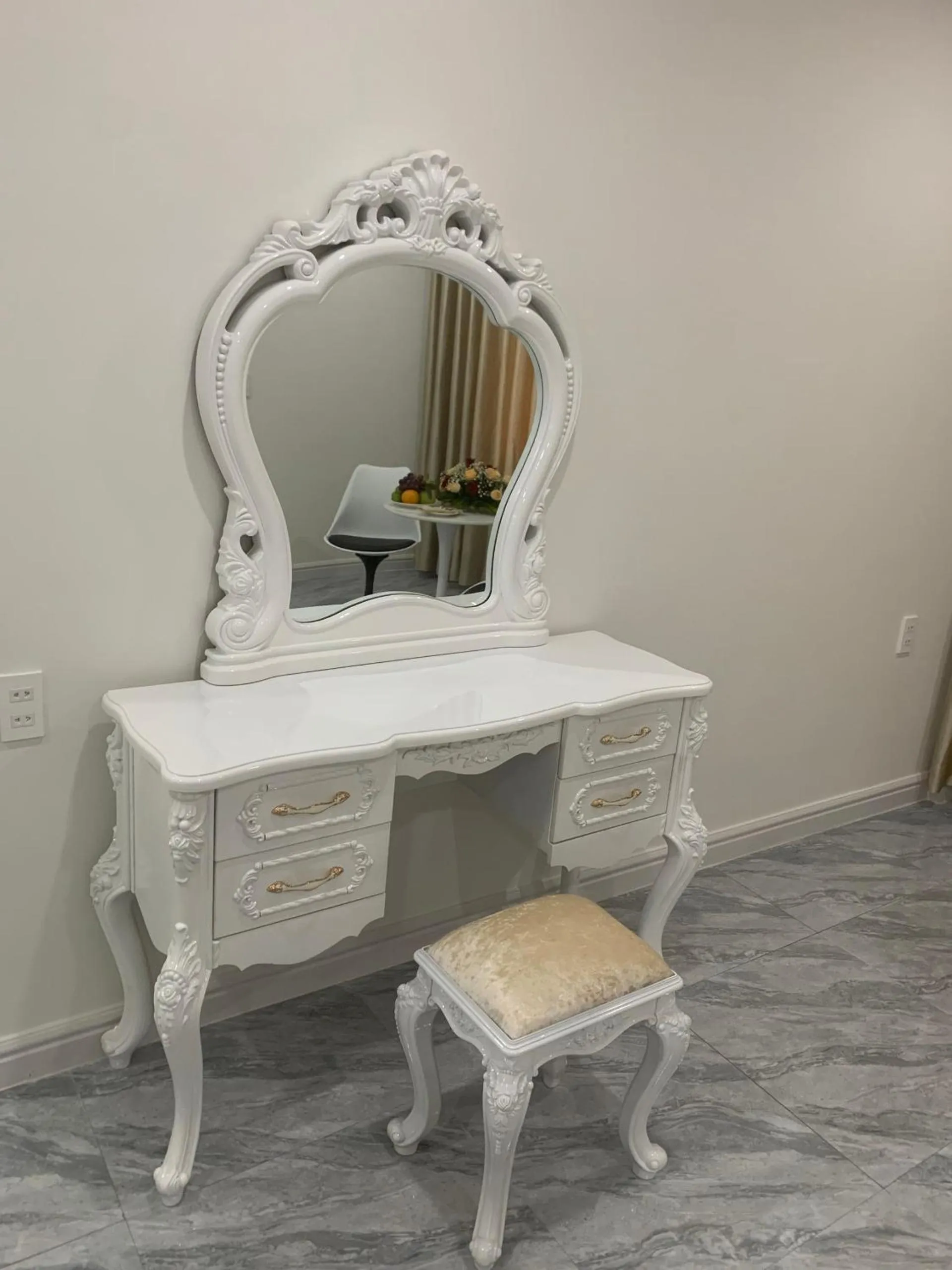 hair dresser in DONG PHUONG HOTEL