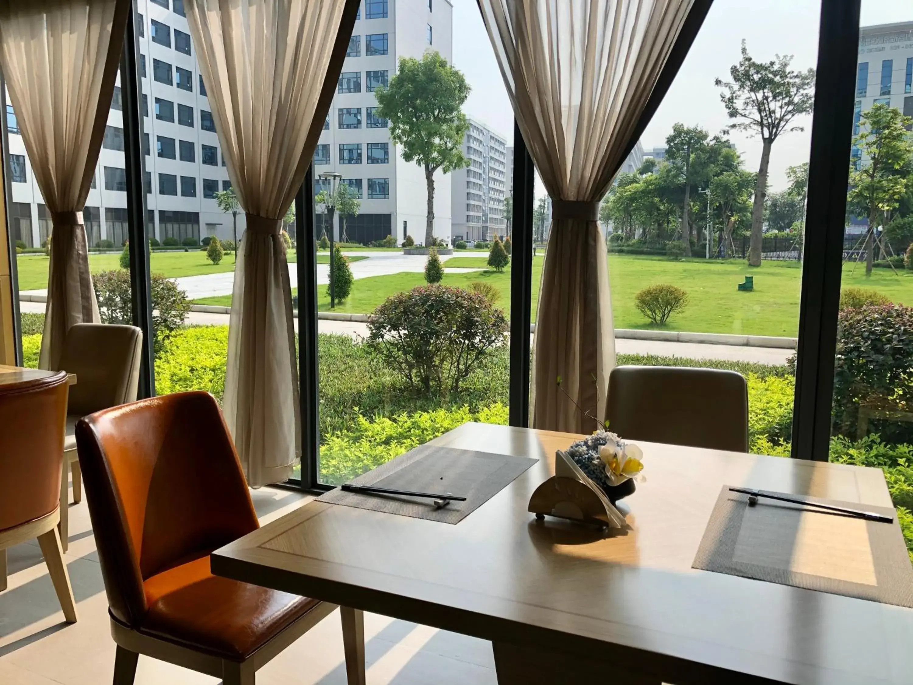 Restaurant/places to eat in Guangzhou Southern Airlines Pearl Airport Hotel- Free shuttle bus to airport Restaurant/places to eat in Guangzhou Southern Airlines Pearl Airport Hotel- Free shuttle bus to airport