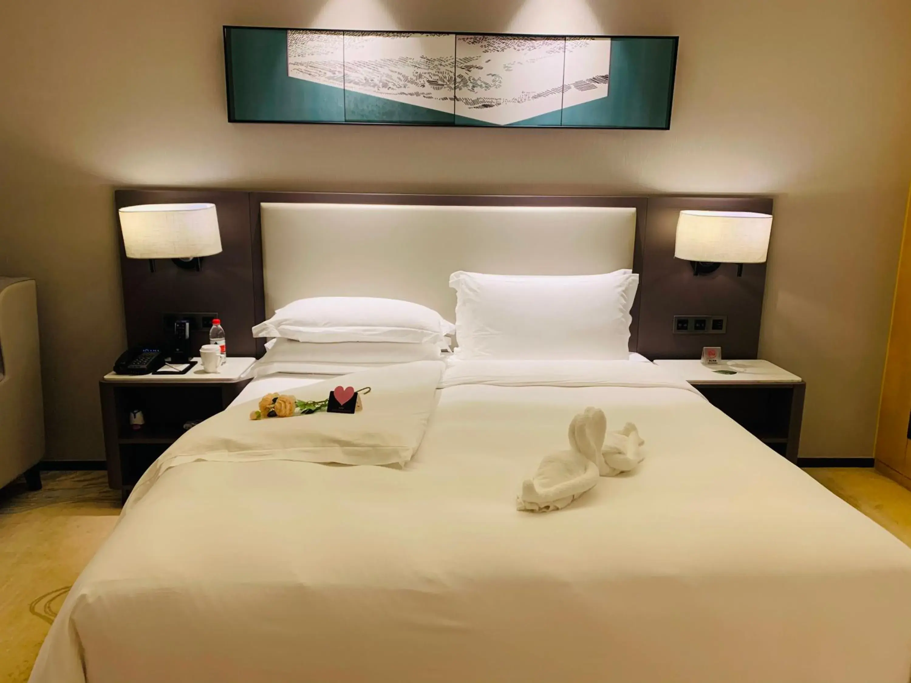 Bed in Guangzhou Southern Airlines Pearl Airport Hotel- Free shuttle bus to airport Bed in Guangzhou Southern Airlines Pearl Airport Hotel- Free shuttle bus to airport