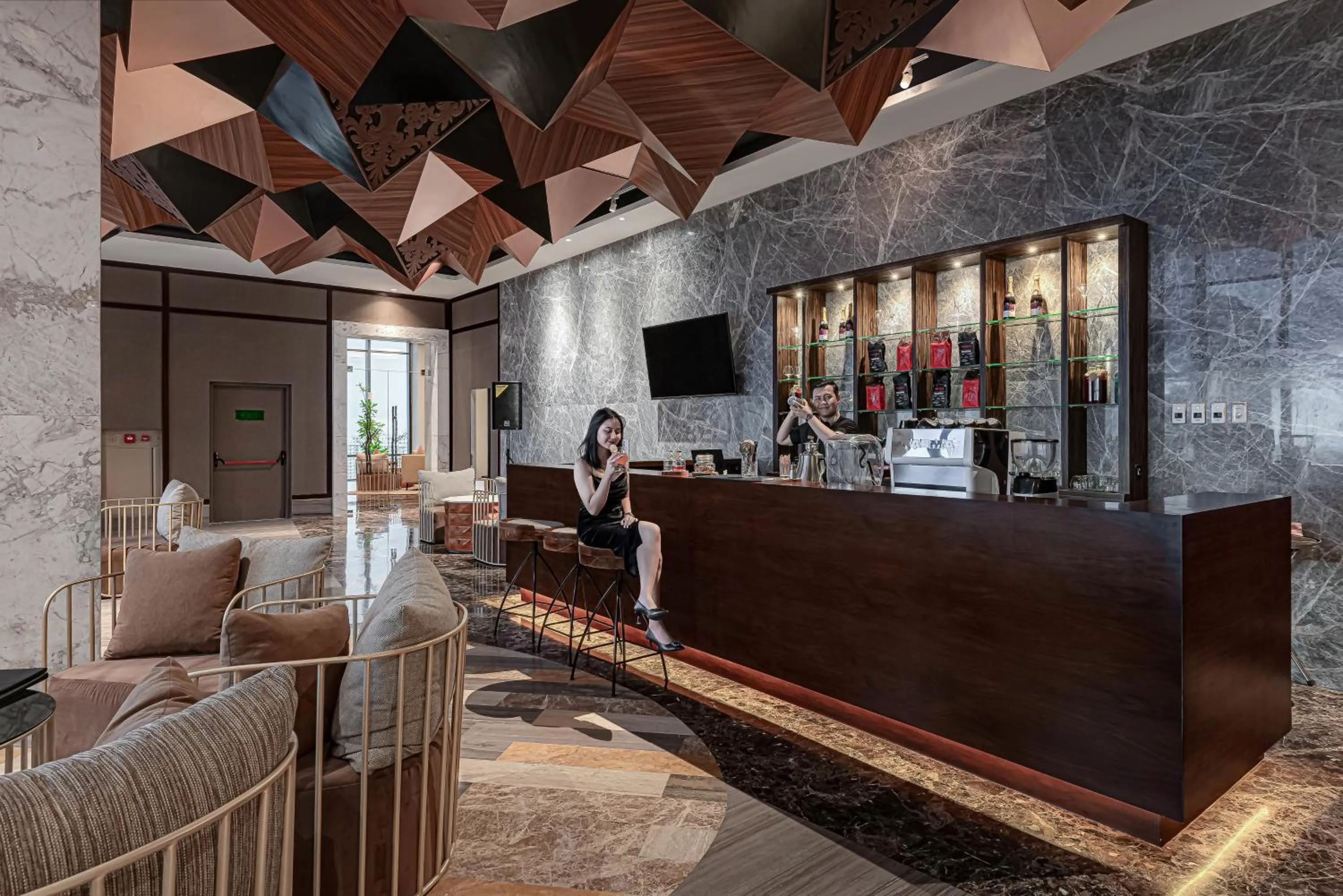 Lounge or bar in Whiz Luxe Hotel Spazio Surabaya