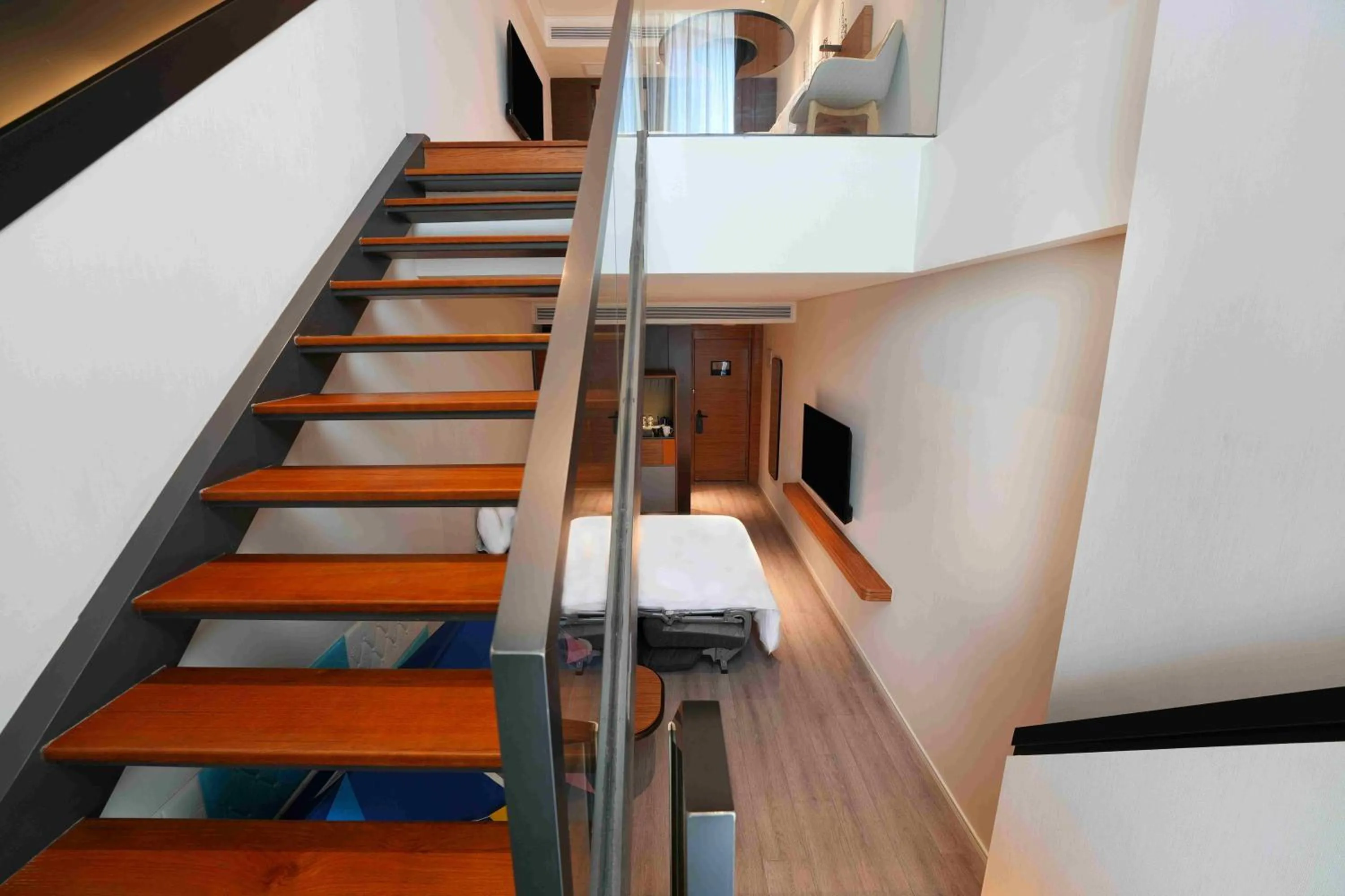 Photo of the whole room in UrCove by Hyatt Shanghai Lujiazui Expo Center