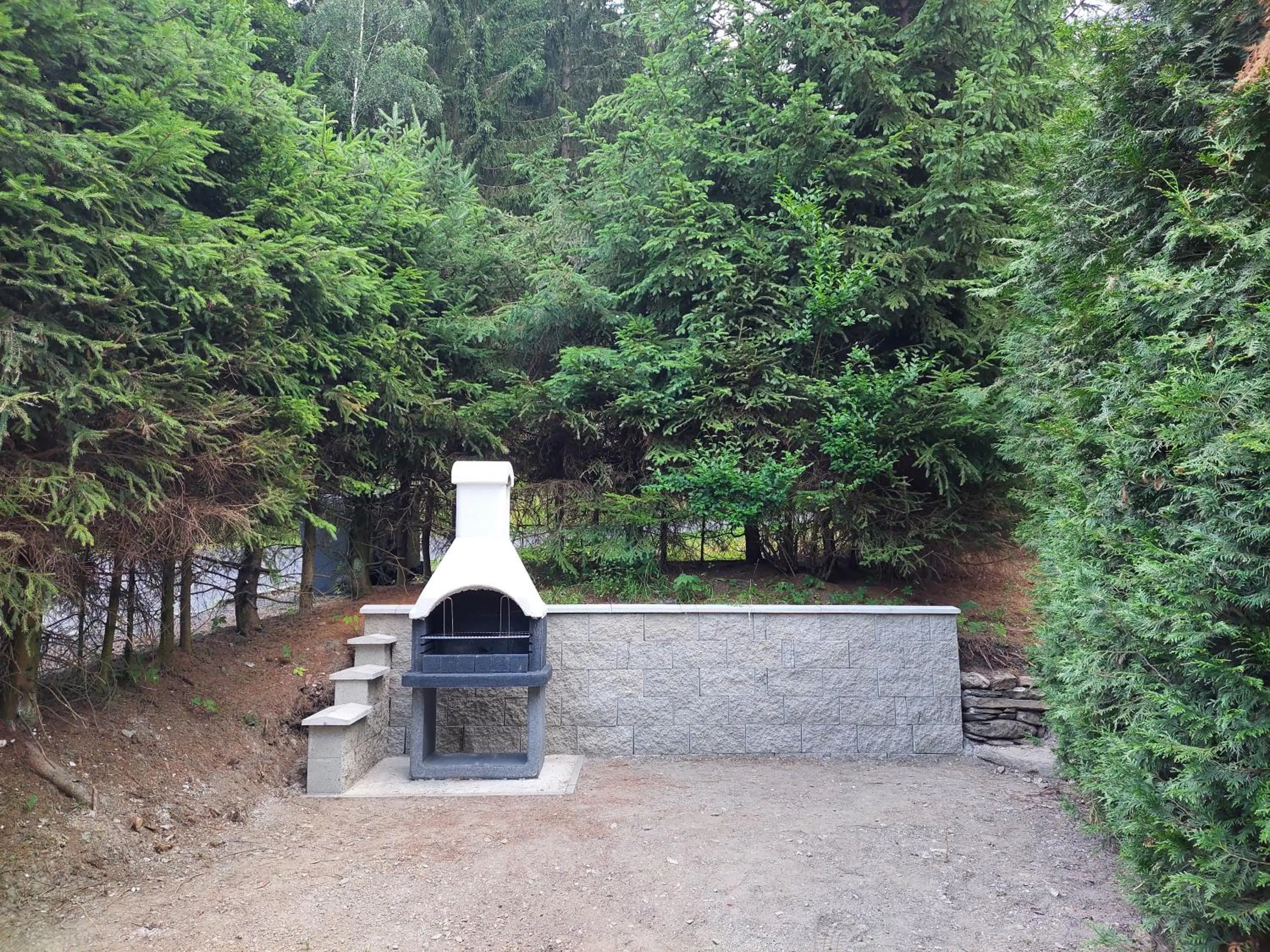 BBQ facilities in Rezidence GreenHill ⃰ ⃰ ⃰