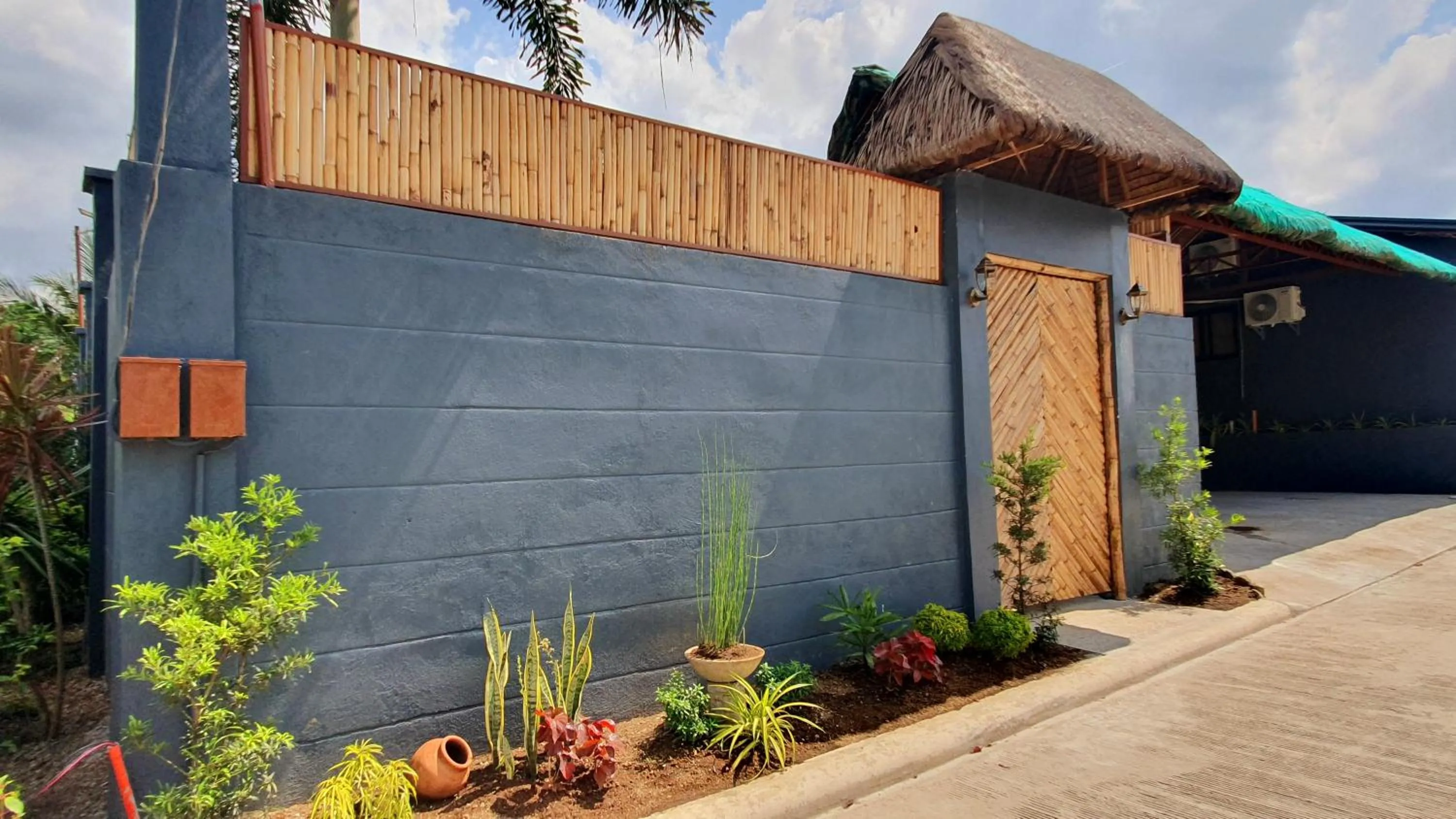 Facade/entrance in The Farm Shack by SMS Hospitality
