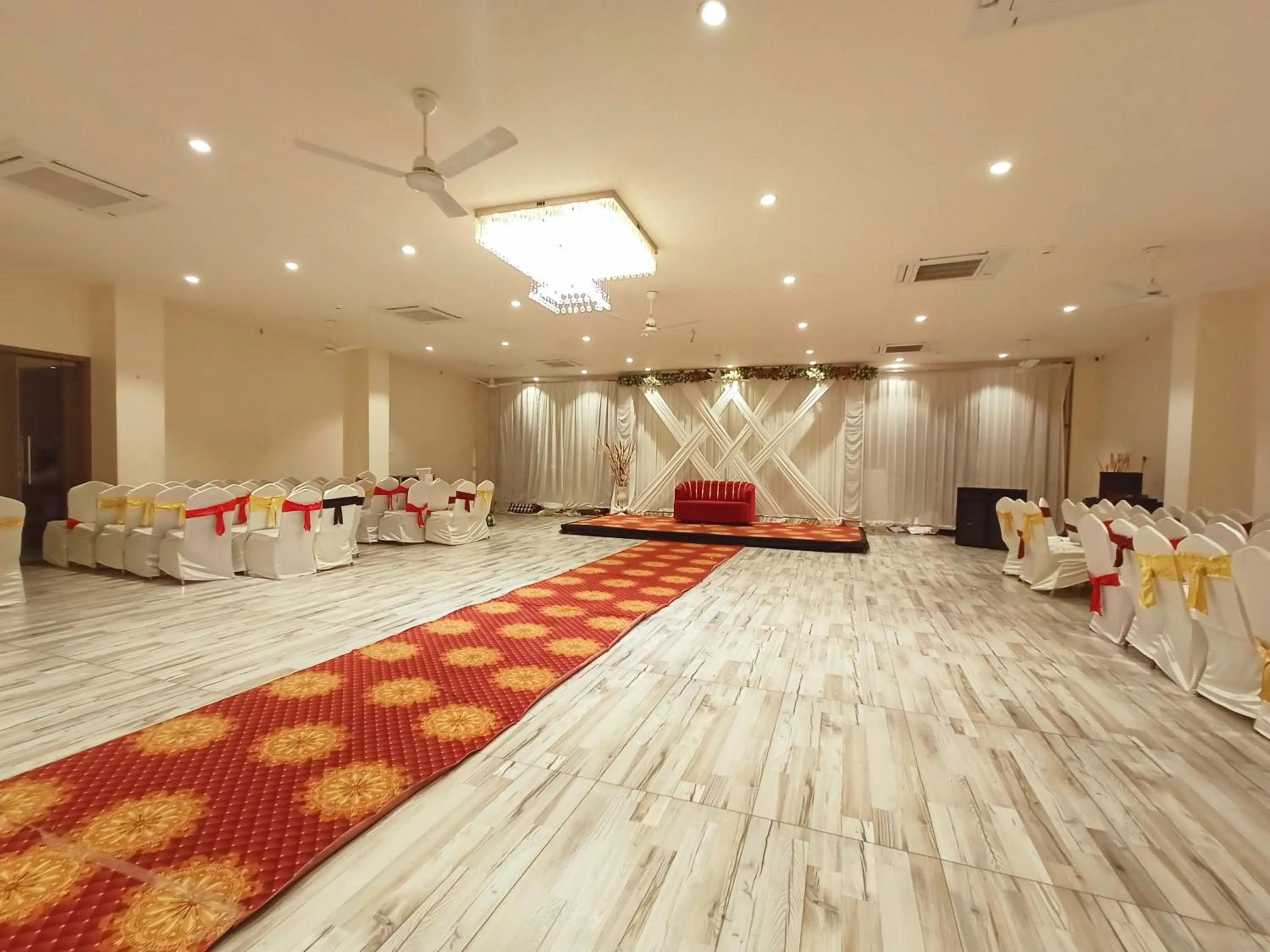 Banquet/Function facilities in Radhamangal Colors Inn