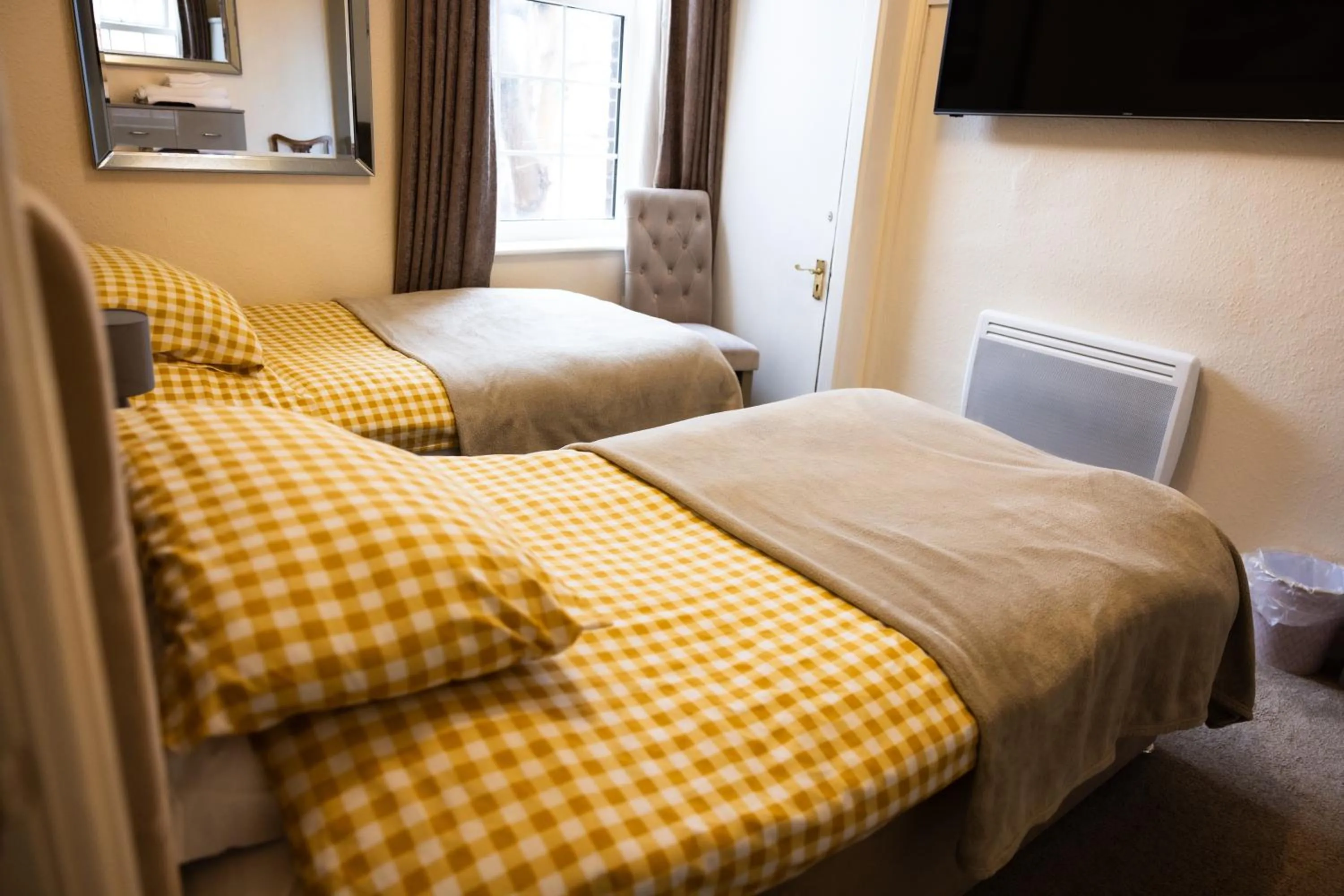 Bed in COZY PLACE LIVERPOOL