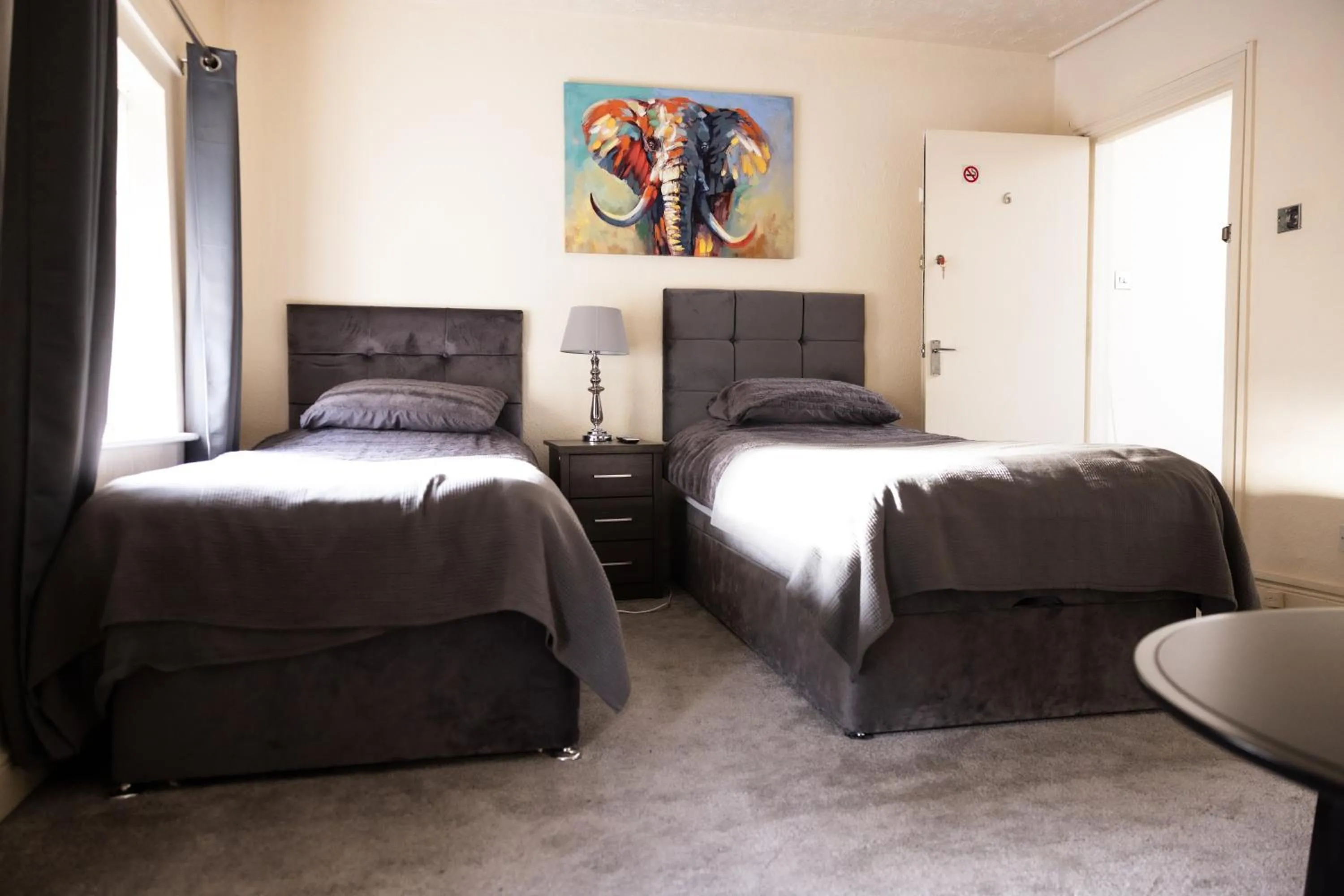 Bed in COZY PLACE LIVERPOOL