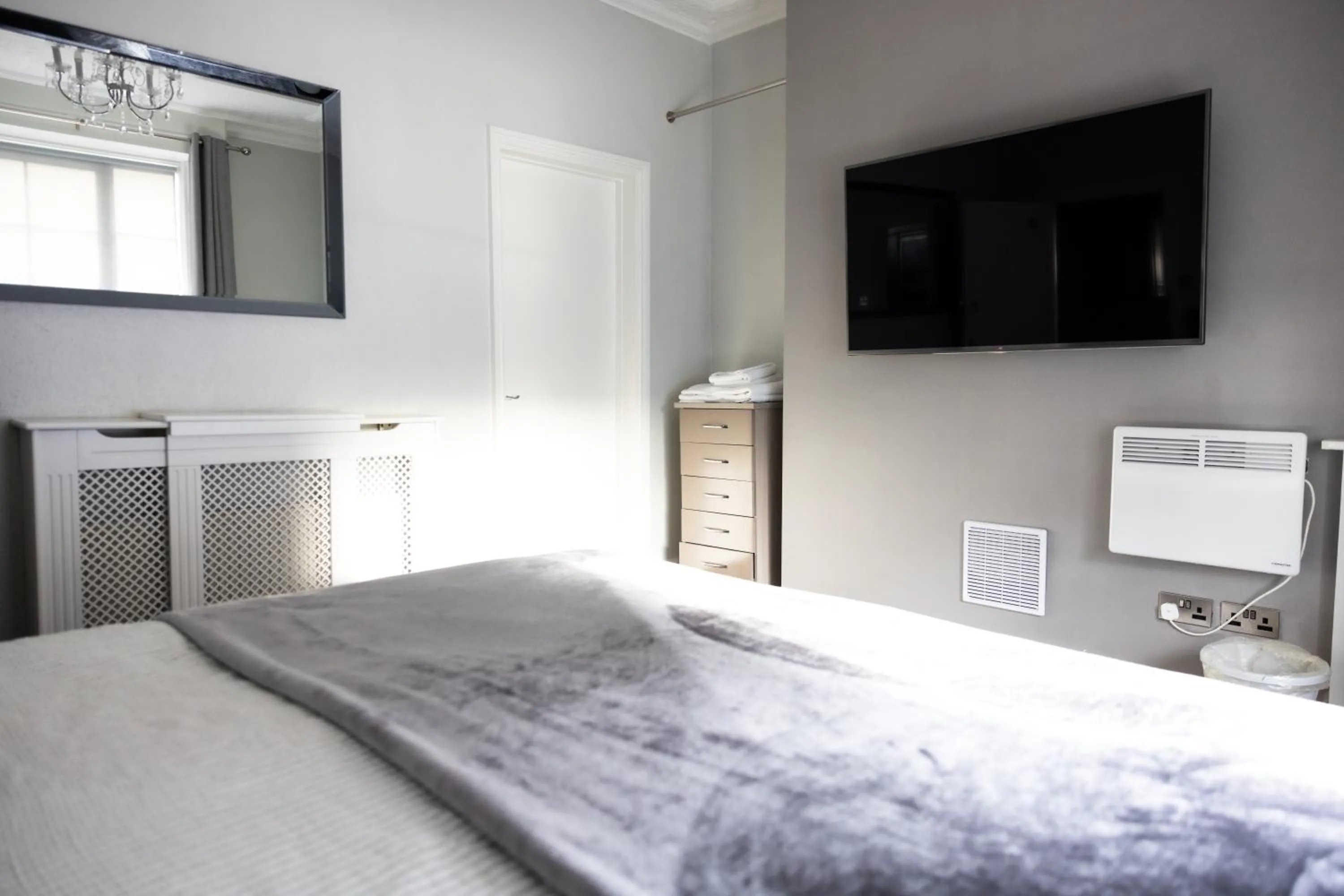 Bed in COZY PLACE LIVERPOOL