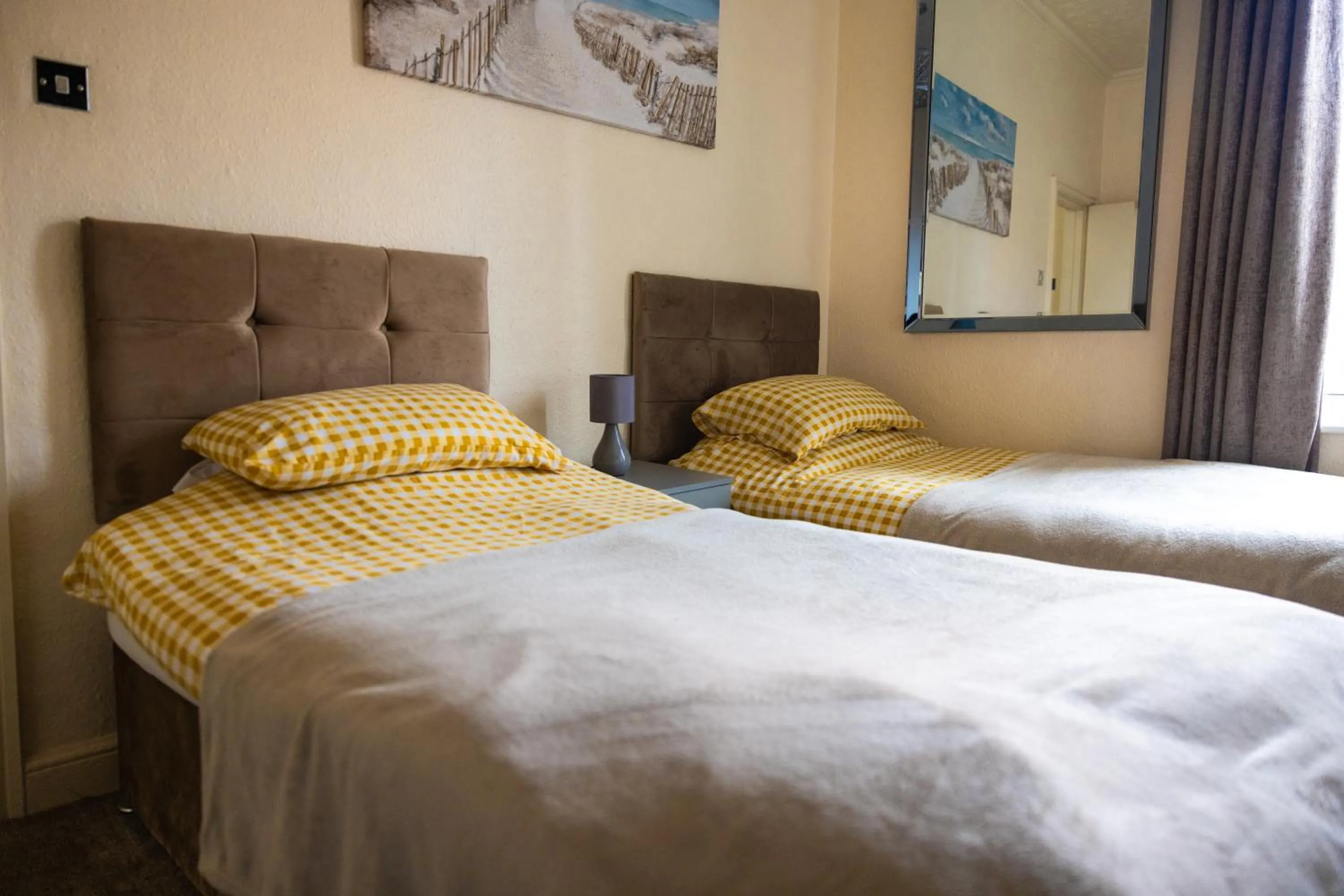 Bed in COZY PLACE LIVERPOOL