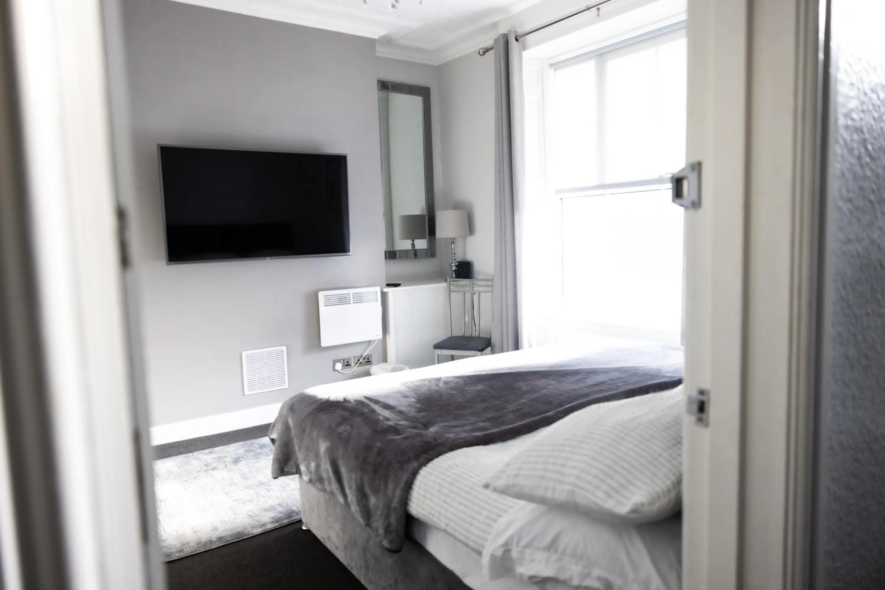 Bed in COZY PLACE LIVERPOOL