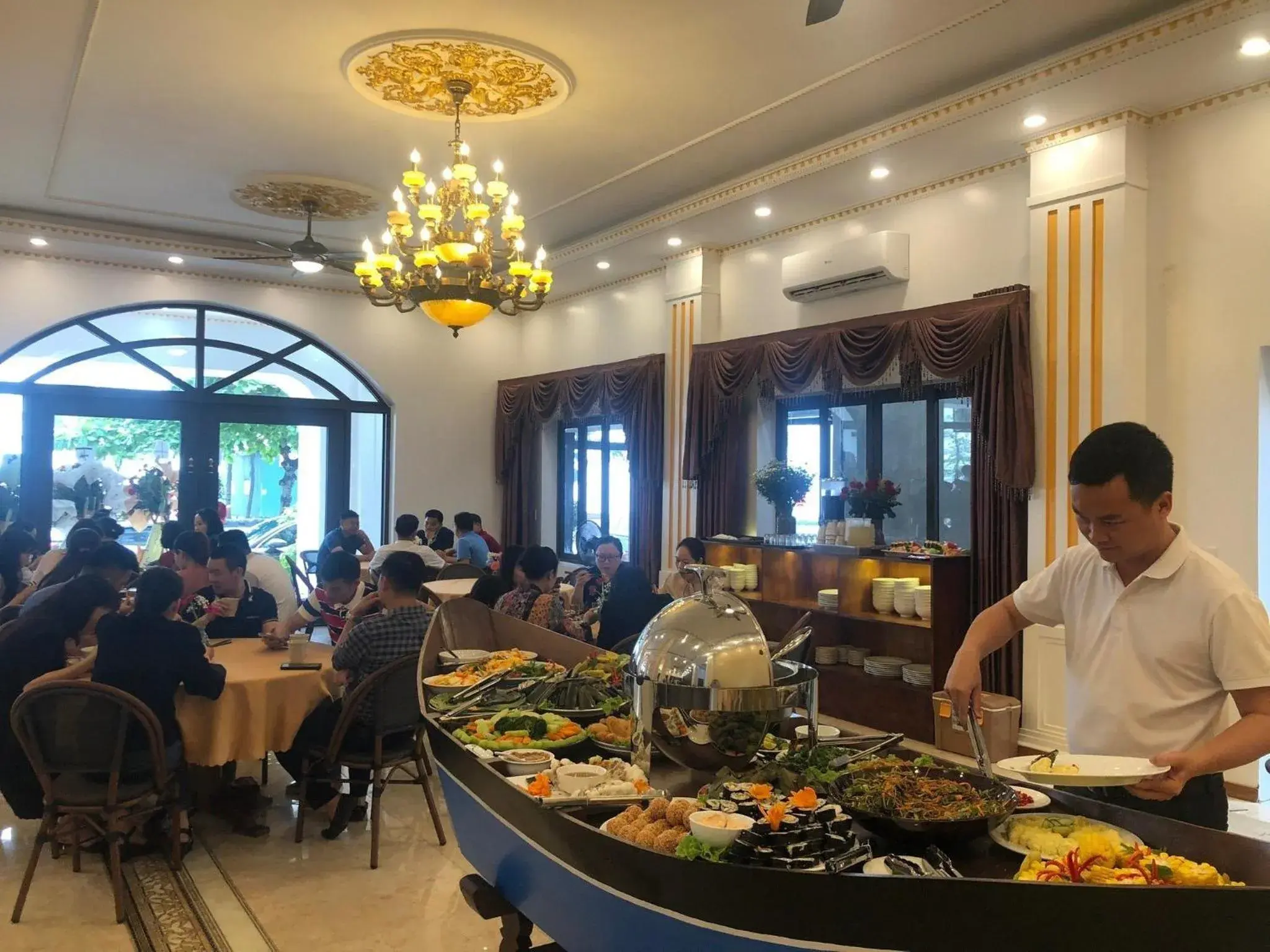 Restaurant/places to eat in Vsana Vu Son Hotel Restaurant/places to eat in Vsana Vu Son Hotel