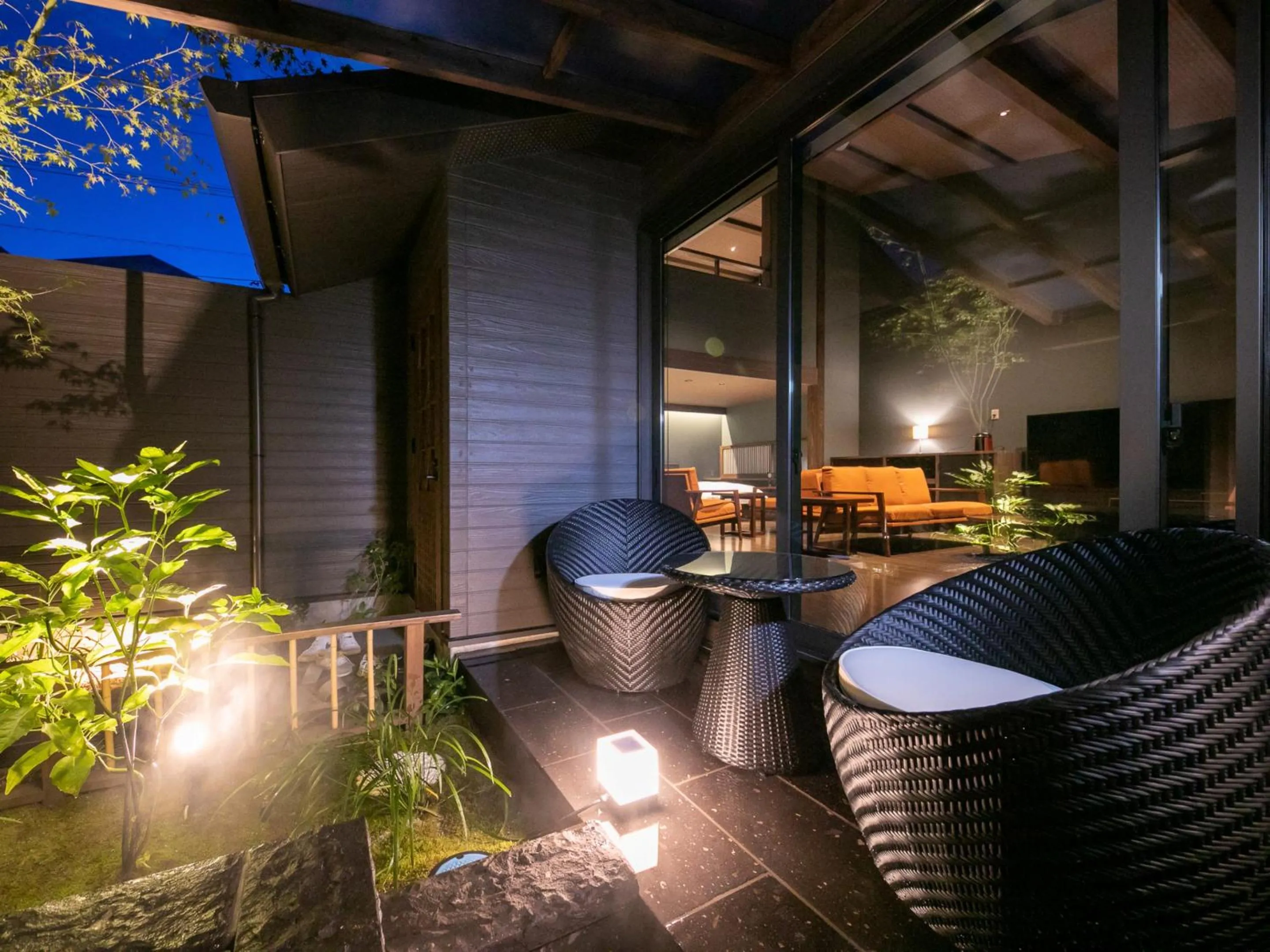 Seating area in Yumotoan Kiyohime