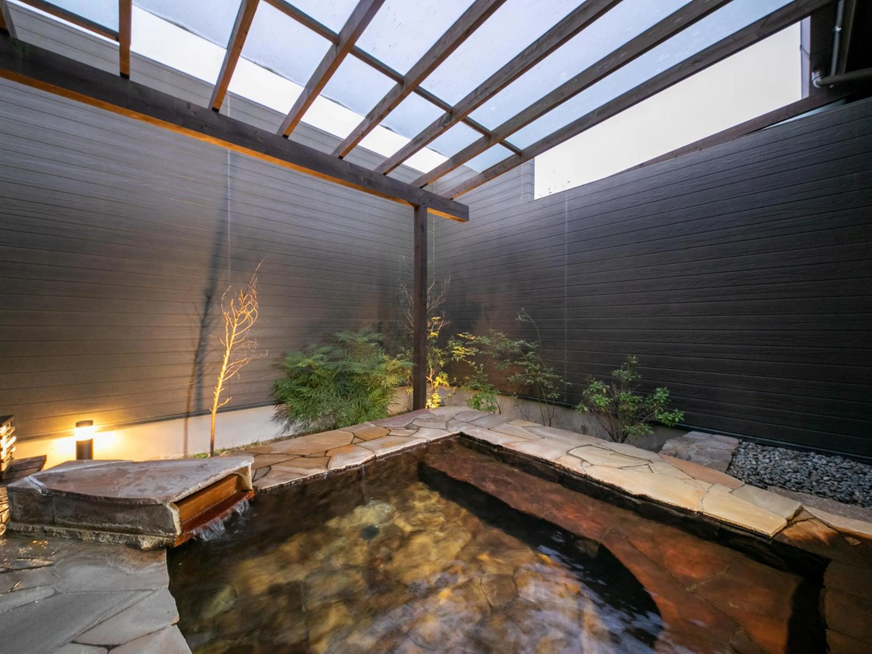 Open Air Bath in Yumotoan Kiyohime