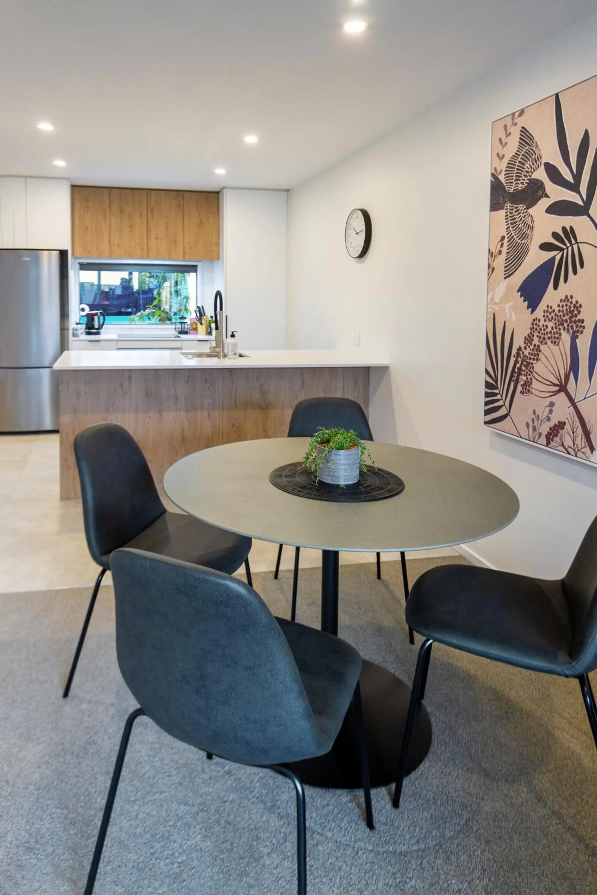 Kitchen or kitchenette in City Lights Retreat with Carpark 2 Bed 2 Bath
