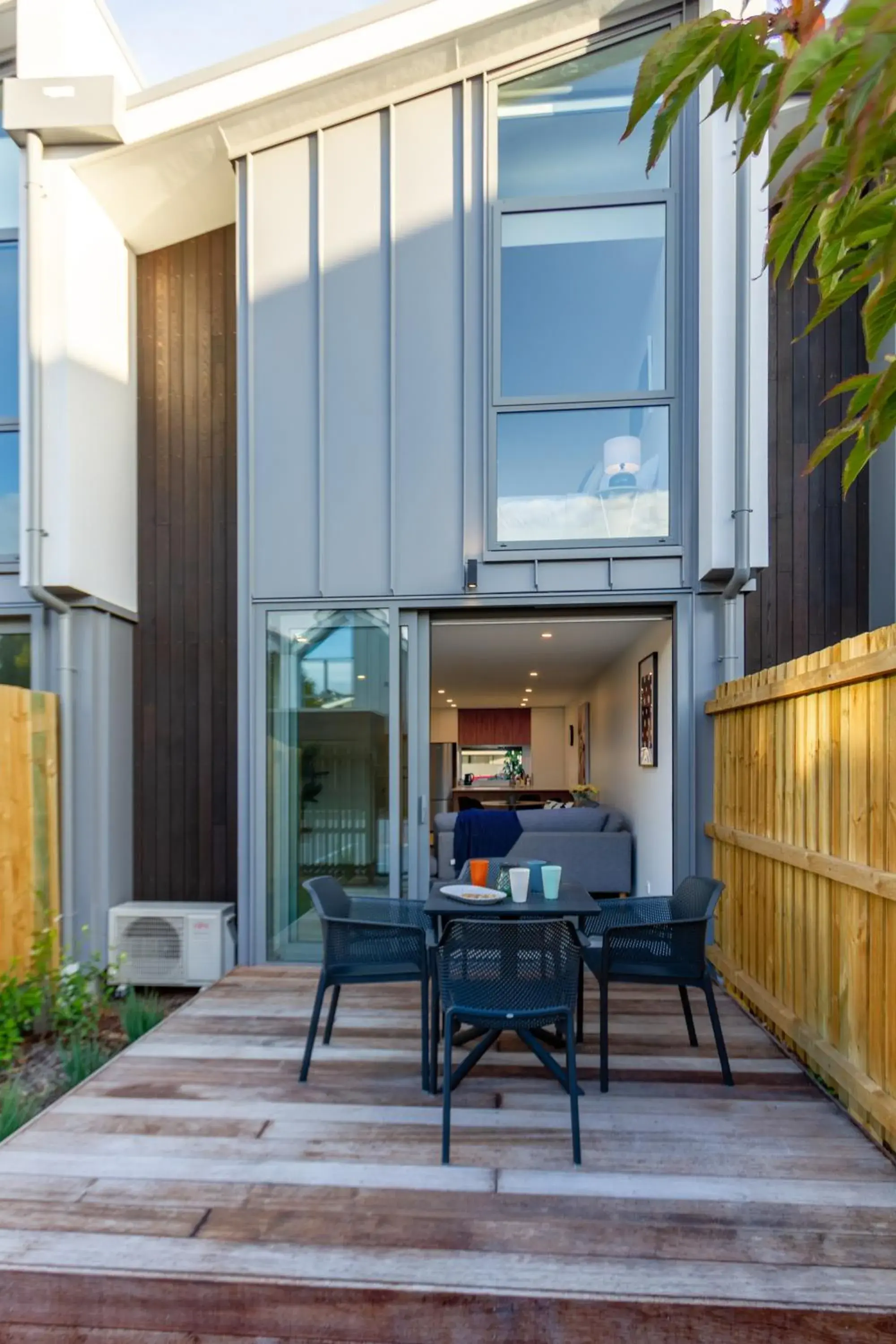 City Lights Retreat with Carpark 2 Bed 2 Bath City Lights Retreat with Carpark 2 Bed 2 Bath