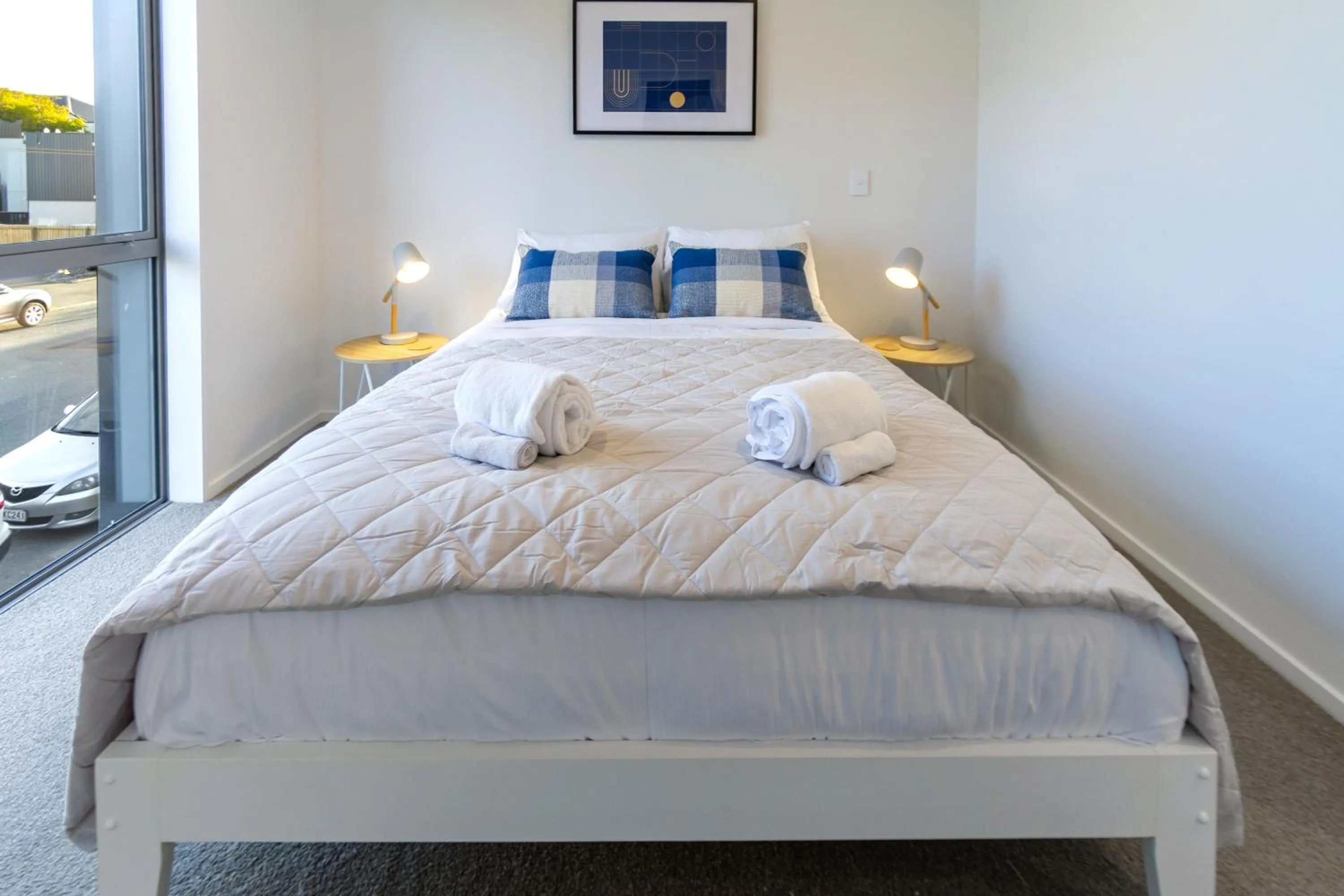Bed in City Lights Retreat with Carpark 2 Bed 2 Bath