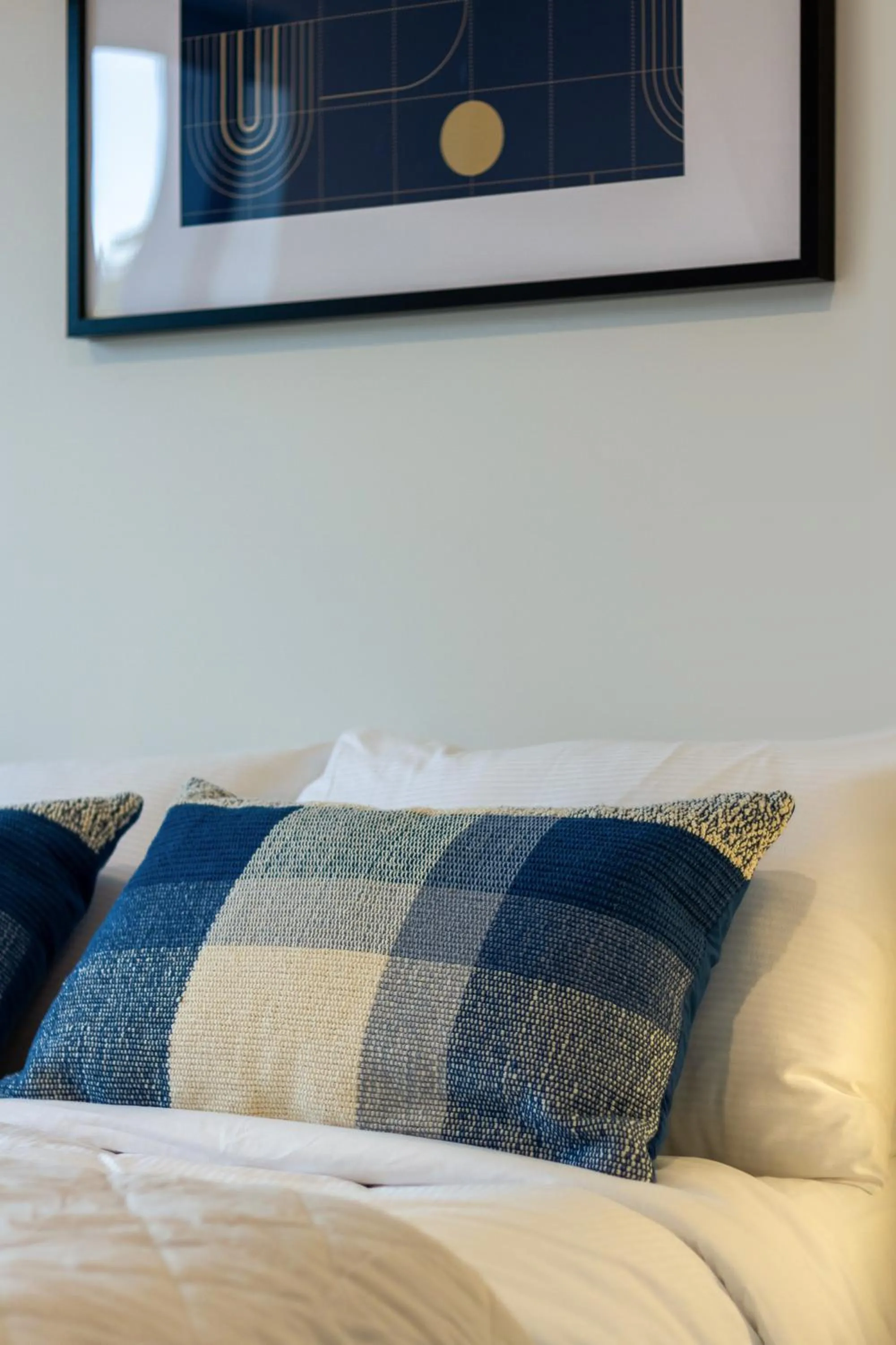 Bed in City Lights Retreat with Carpark 2 Bed 2 Bath