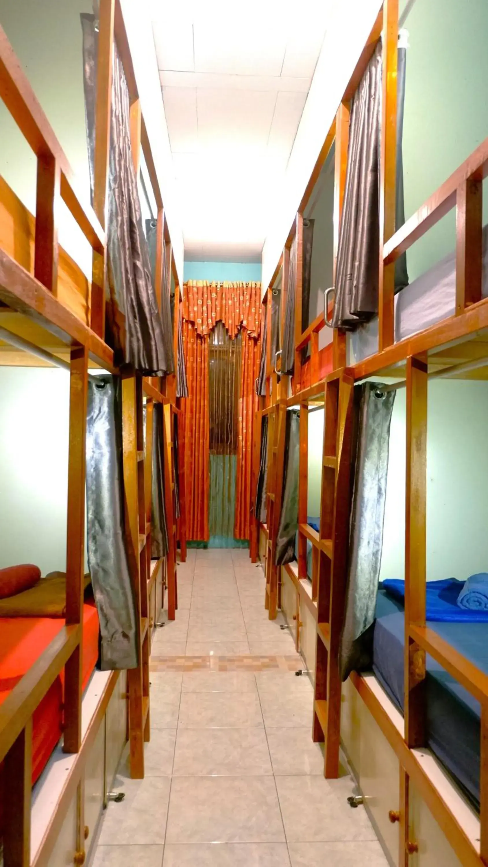 Single Bed in Mixed Dormitory Room in Sleepy Raccoon Hostel Single Bed in Mixed Dormitory Room in Sleepy Raccoon Hostel