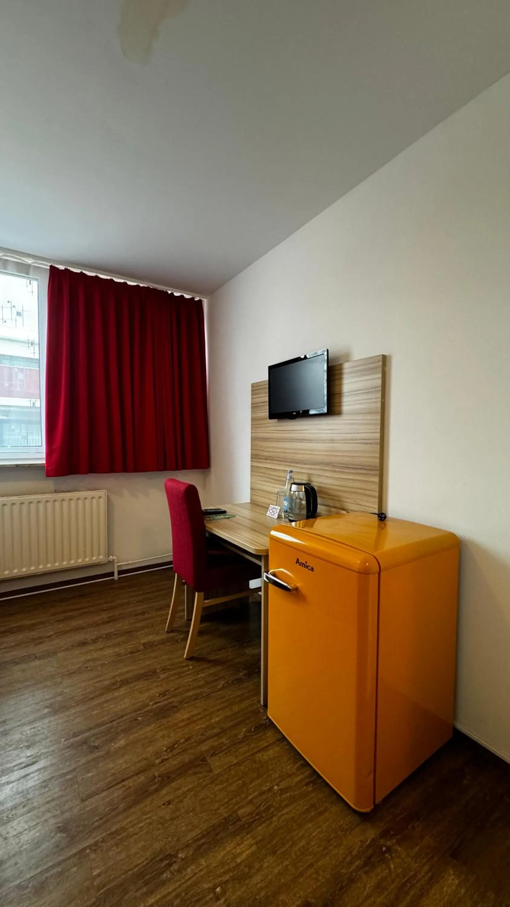 TV and multimedia in Hotel Gifhorn INN