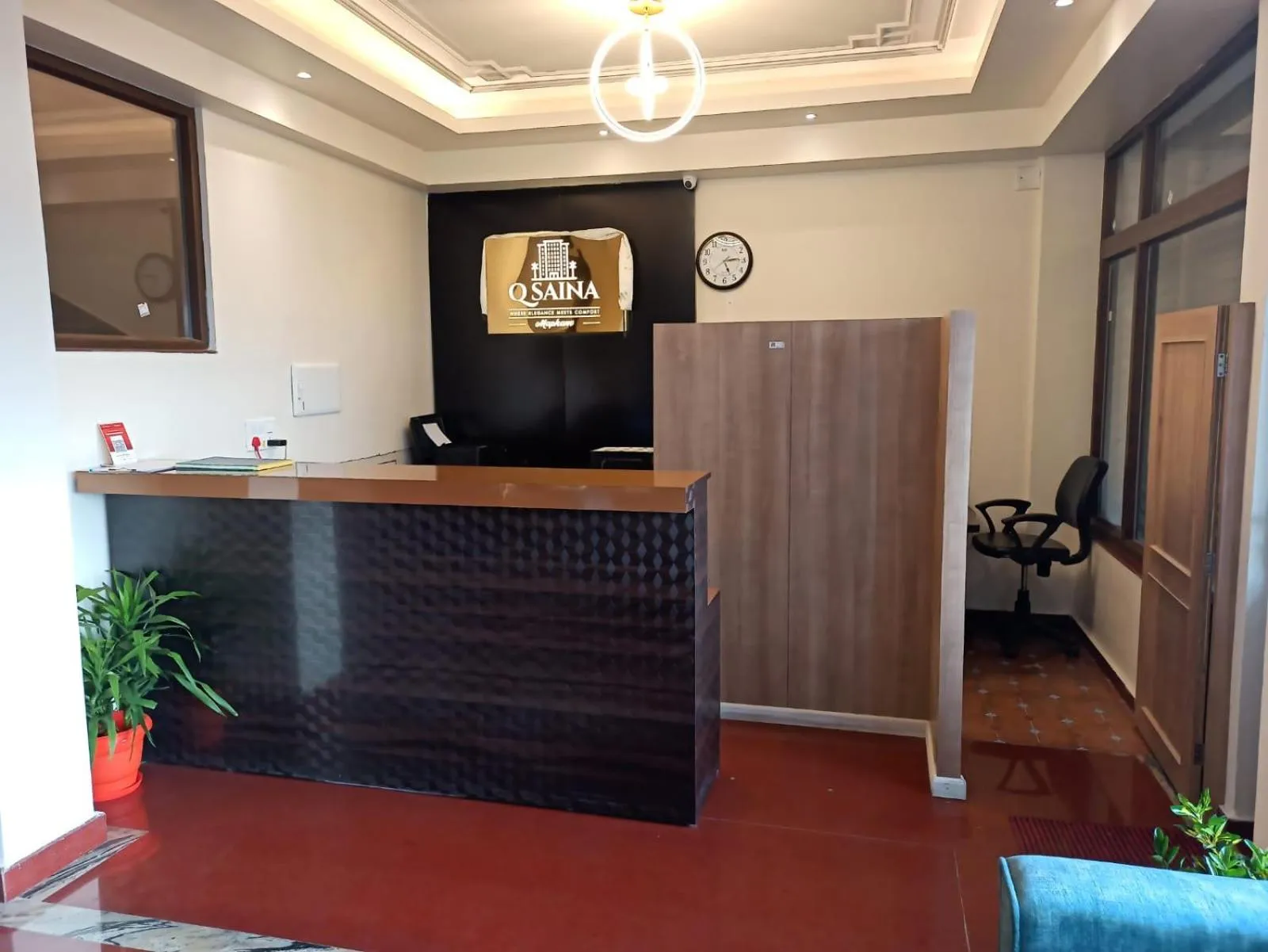 Property building in Q SAINA Mapham