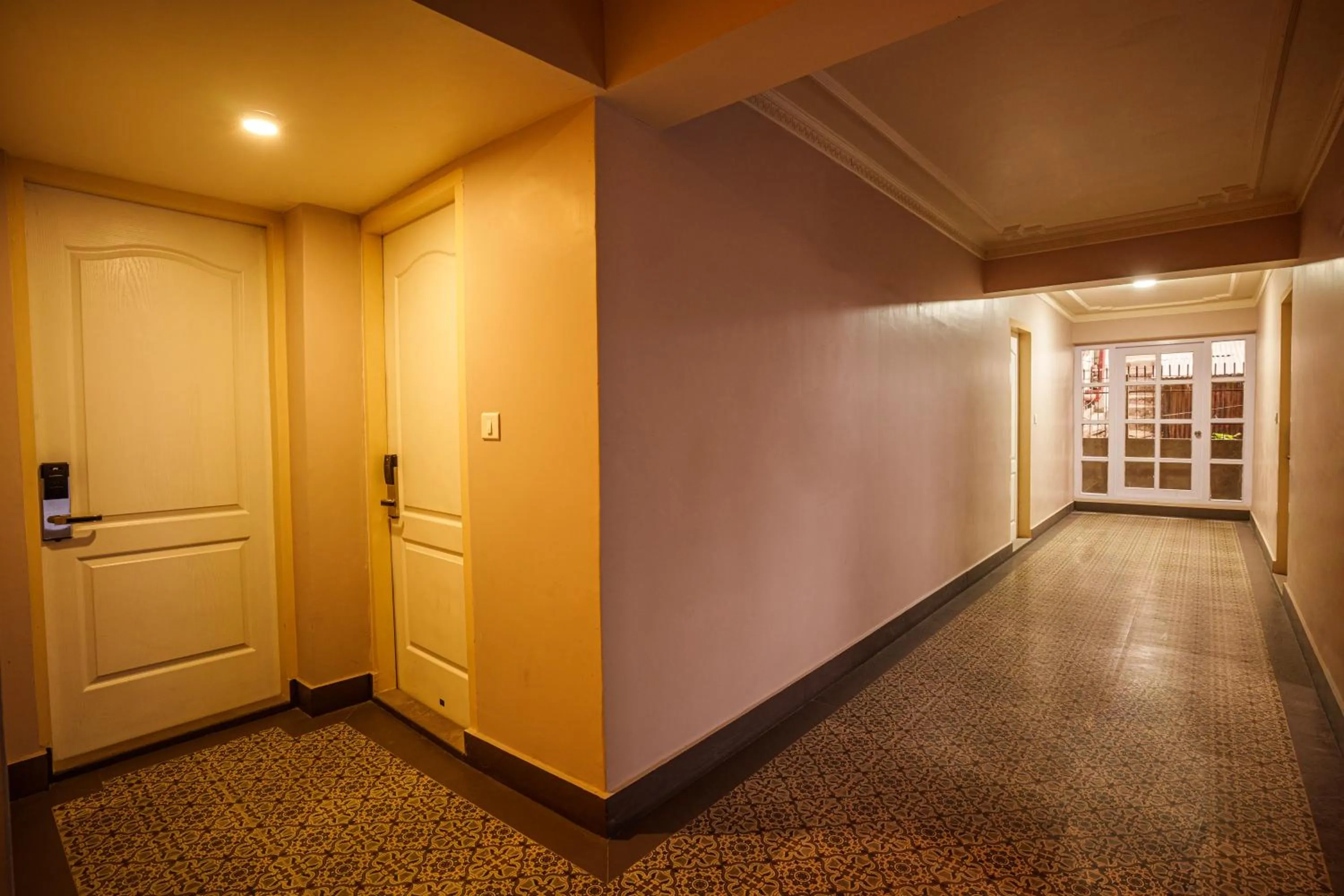 Property building in Q SAINA Mapham