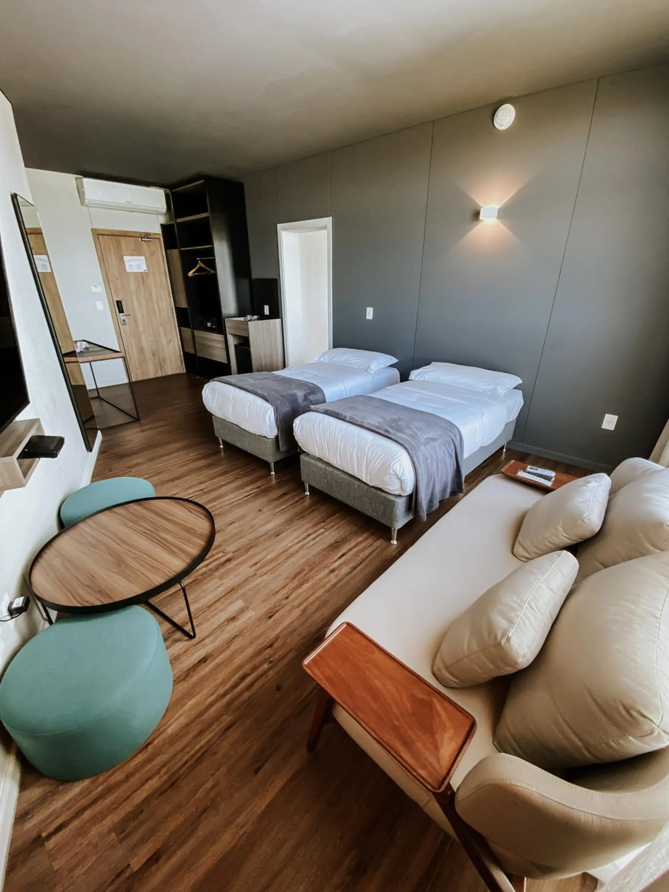 Bed in Midland Hotel & Resort All Inclusive