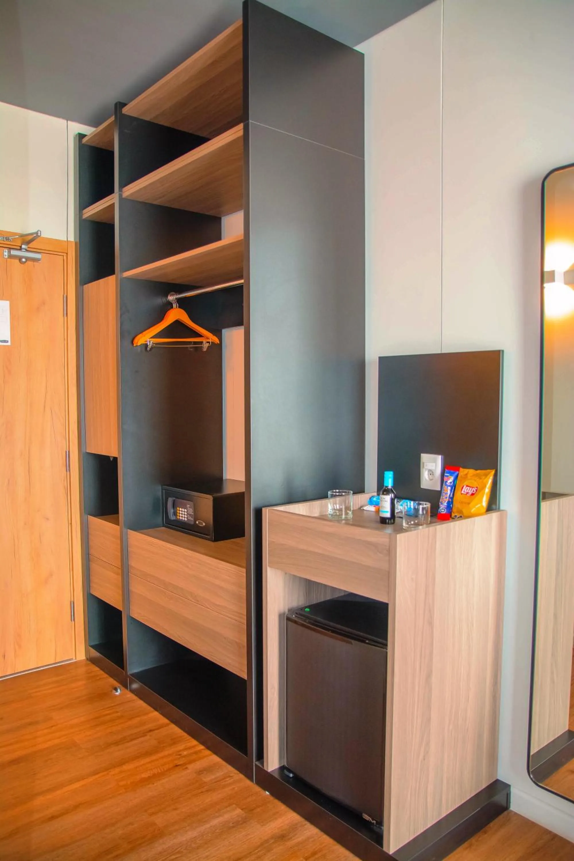 oven in Midland Hotel & Resort All Inclusive