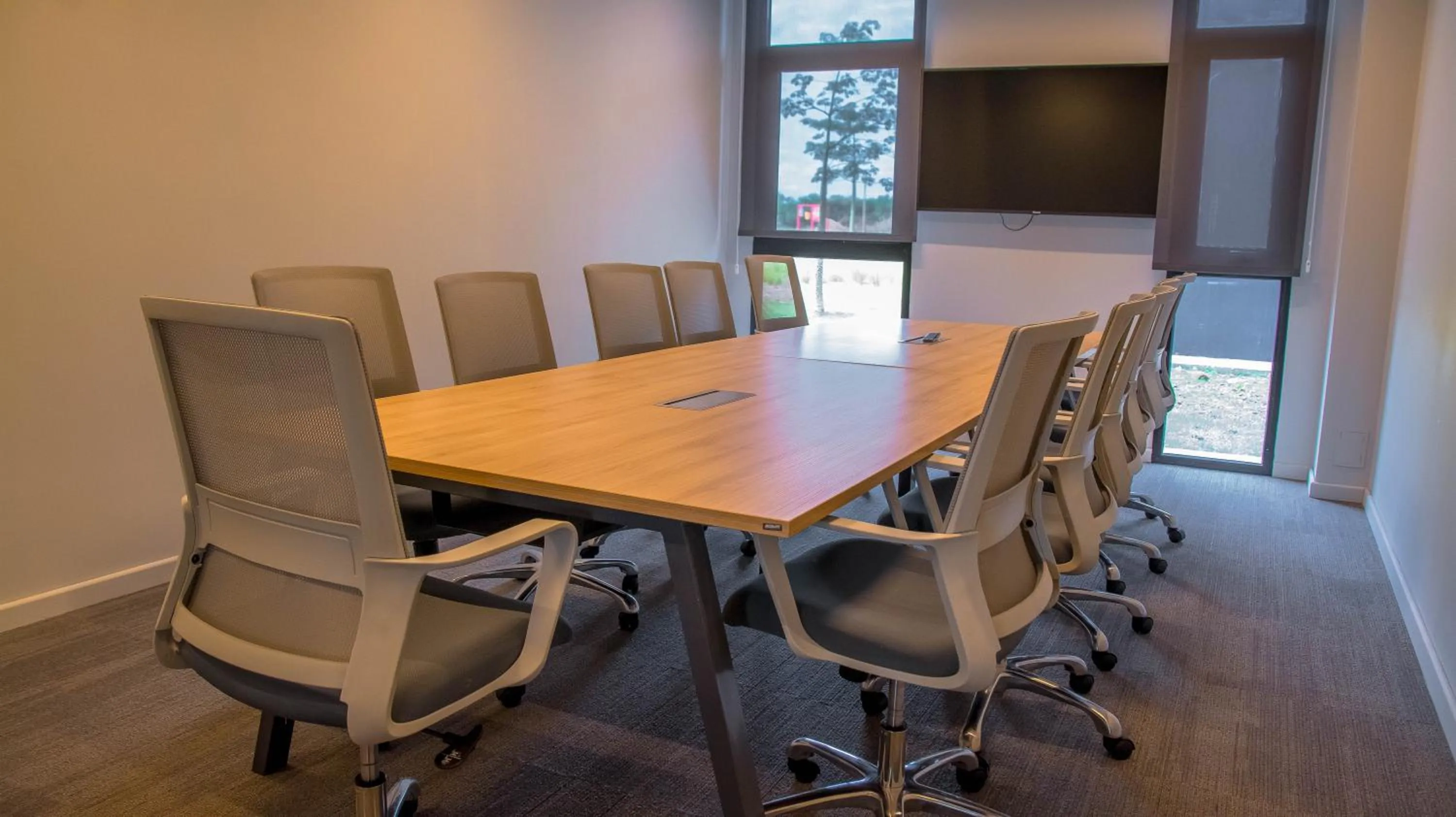 Communal lounge/ TV room in Midland Hotel & Resort All Inclusive