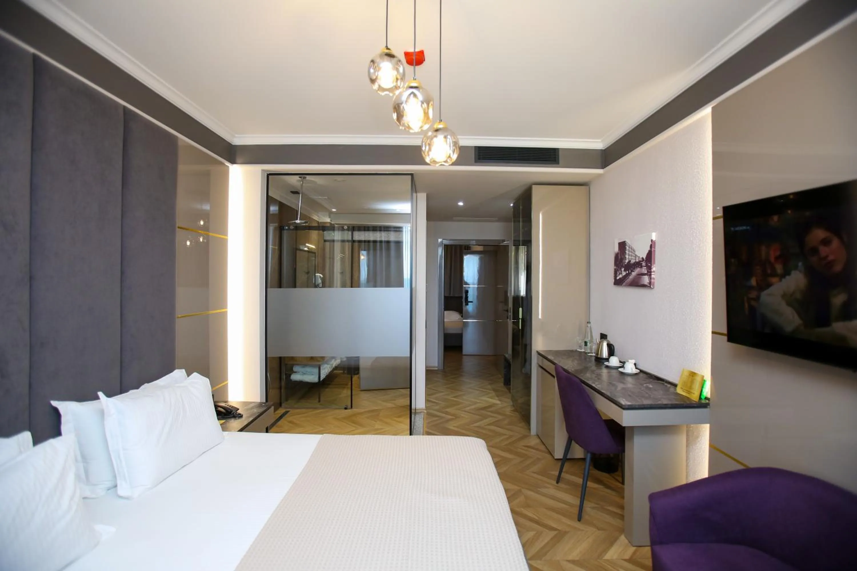 Bed in Belvedere Hotel & SPA