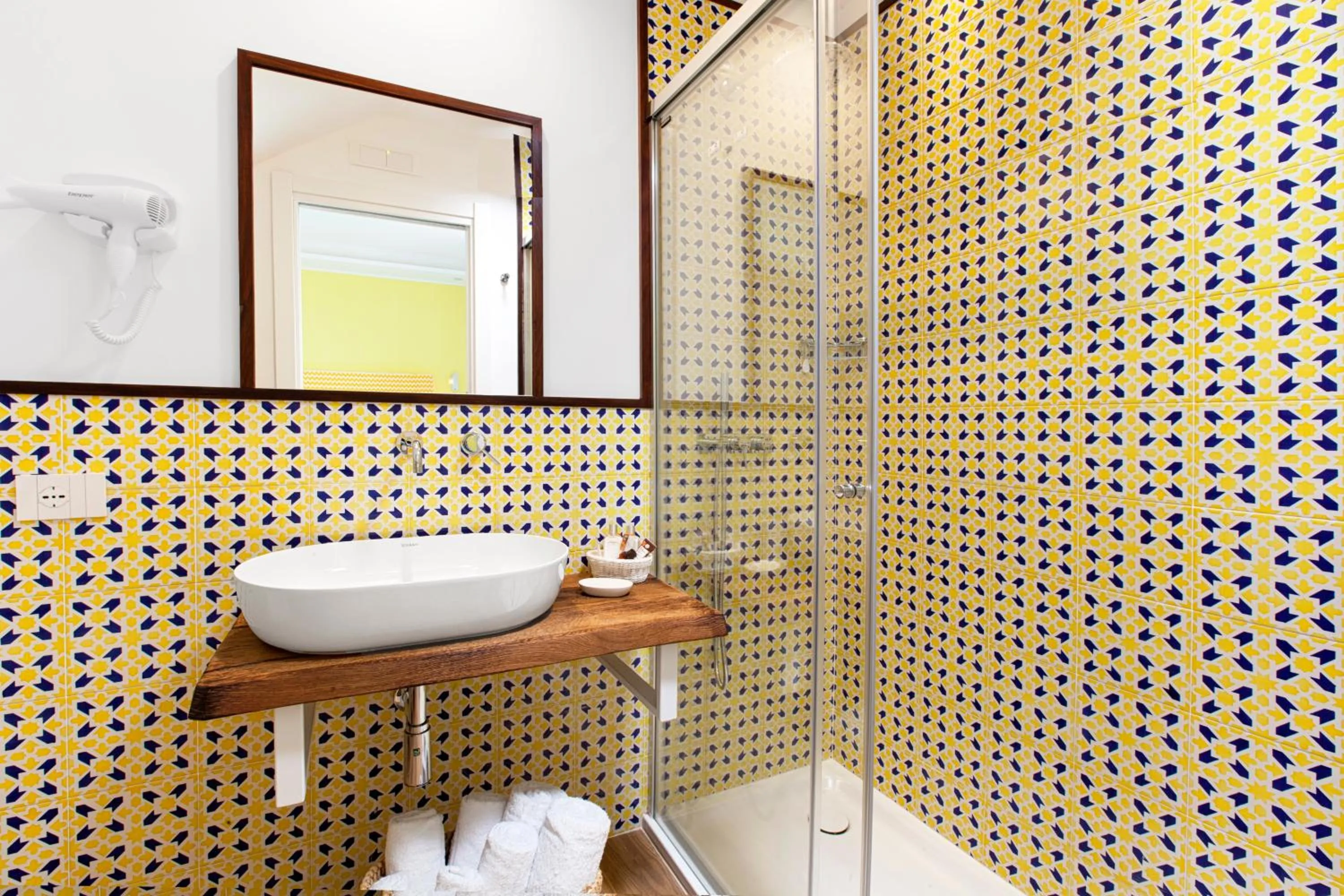 Shower in YourHome - Relais Loggia Li Galli