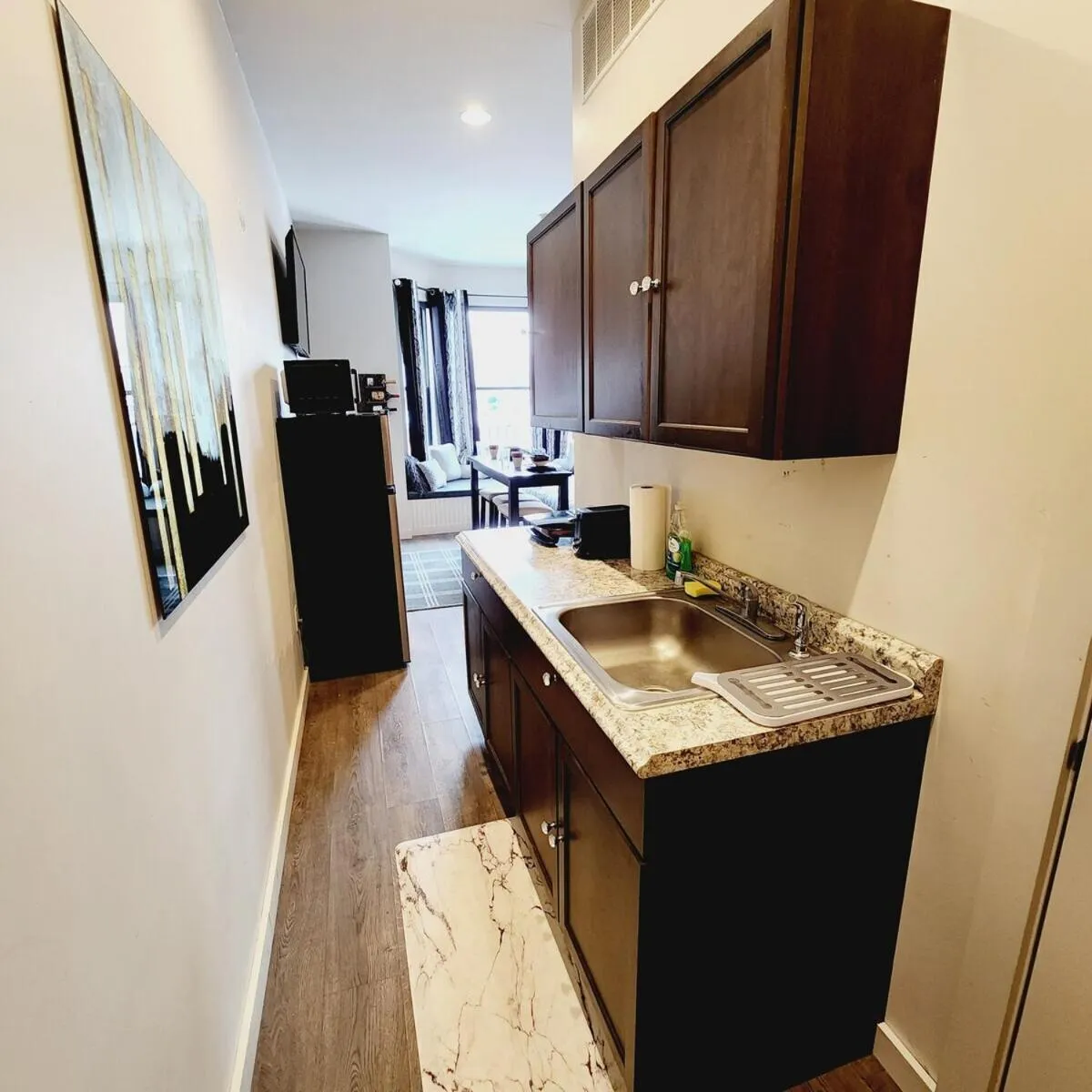 Kitchen or kitchenette in Beacon Hotel