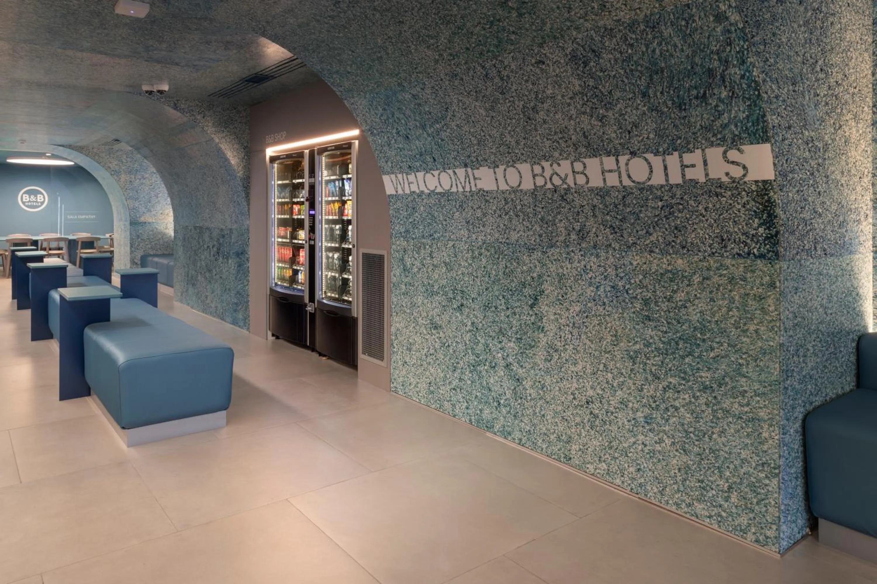 Seating area in B&B HOTEL Guimarães