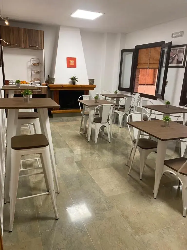 Restaurant/places to eat in Hotel Las Tablas Restaurant/places to eat in Hotel Las Tablas