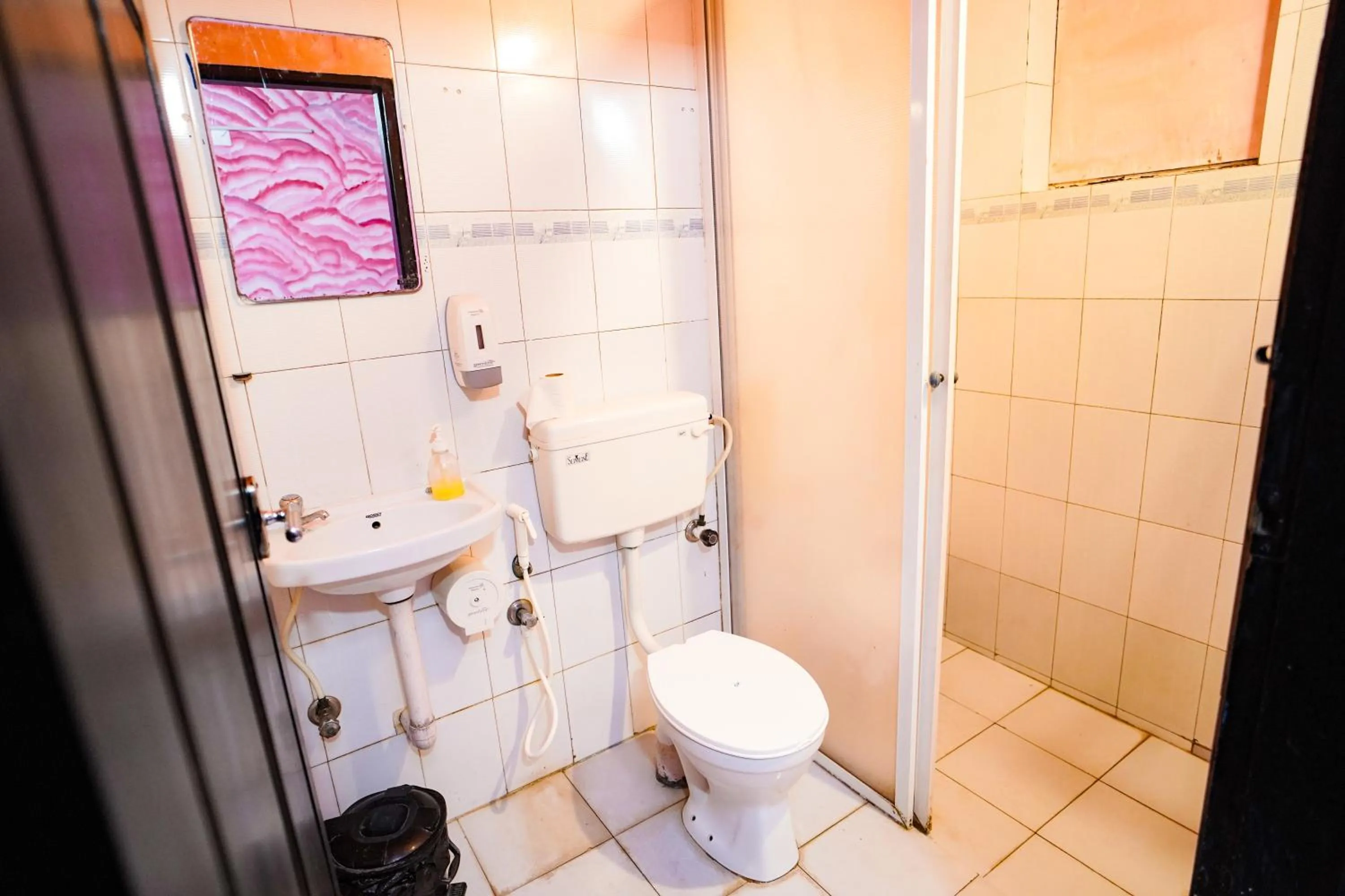 Bathroom in Santa Maria Hostel, Fort Kochi