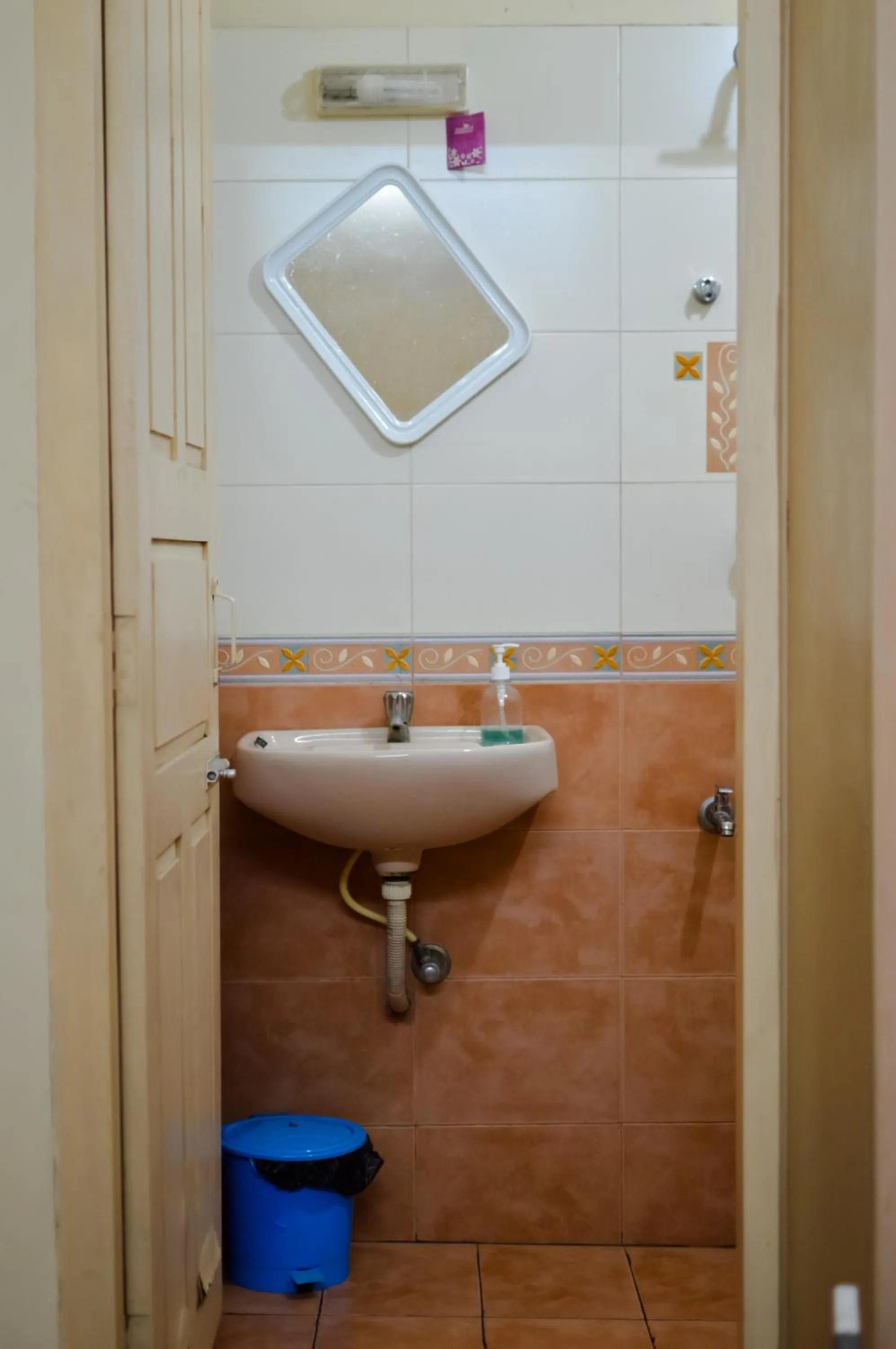 Shower in Santa Maria Hostel, Fort Kochi