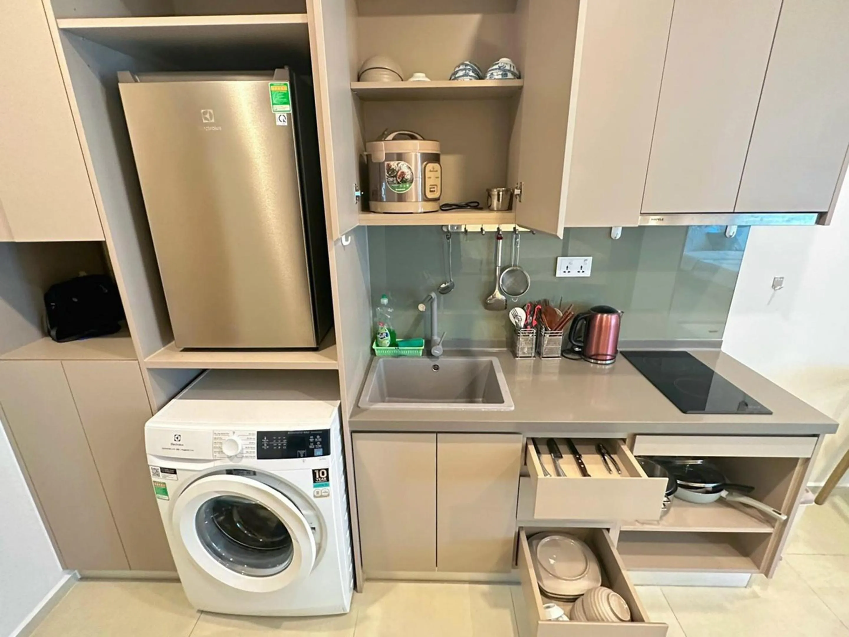 Kitchen or kitchenette, Kitchen/Kitchenette in The Song Balcony Apartment Vung Tau