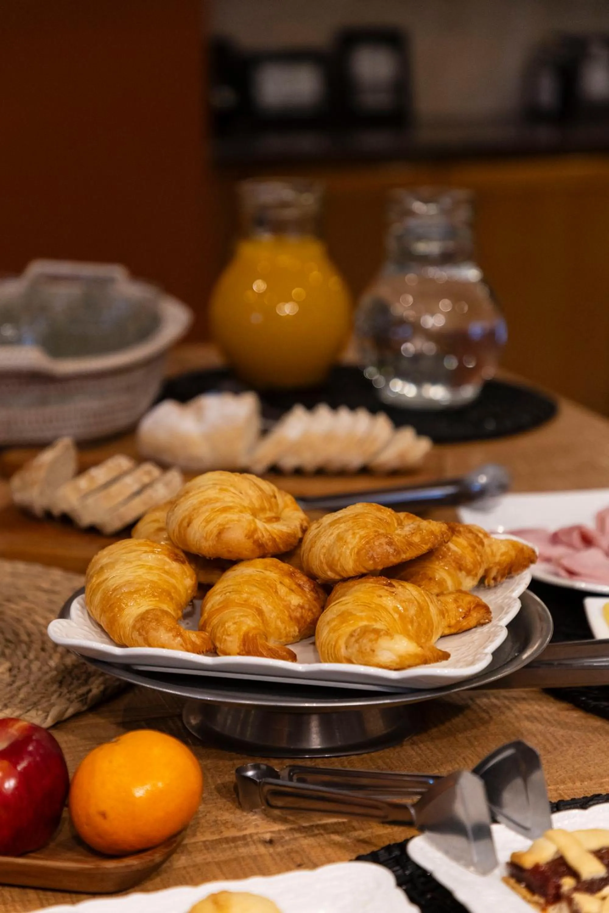 Buffet breakfast in Hotel Cordillera