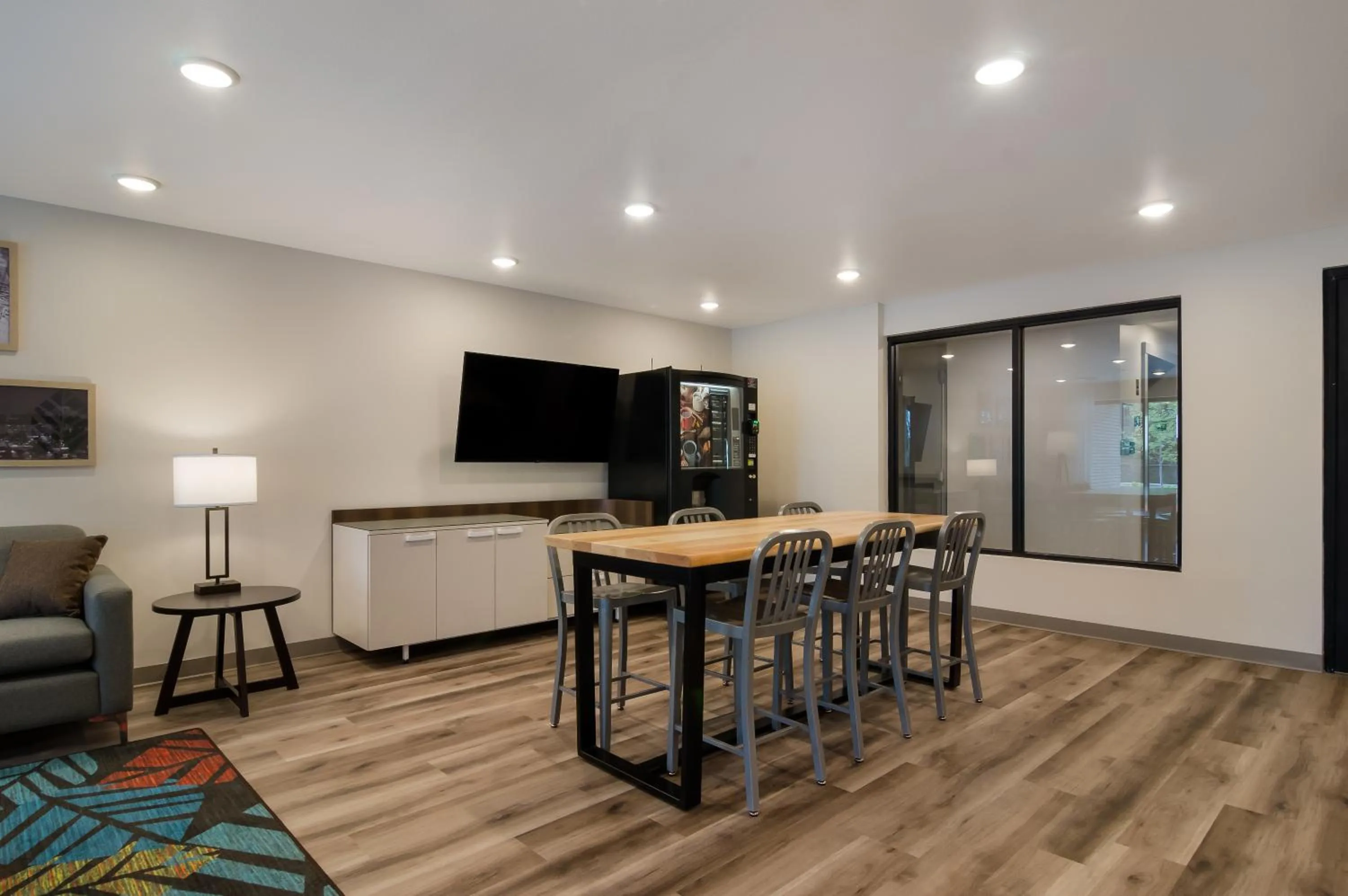 Lobby or reception in WoodSpring Suites Olympia - Lacey